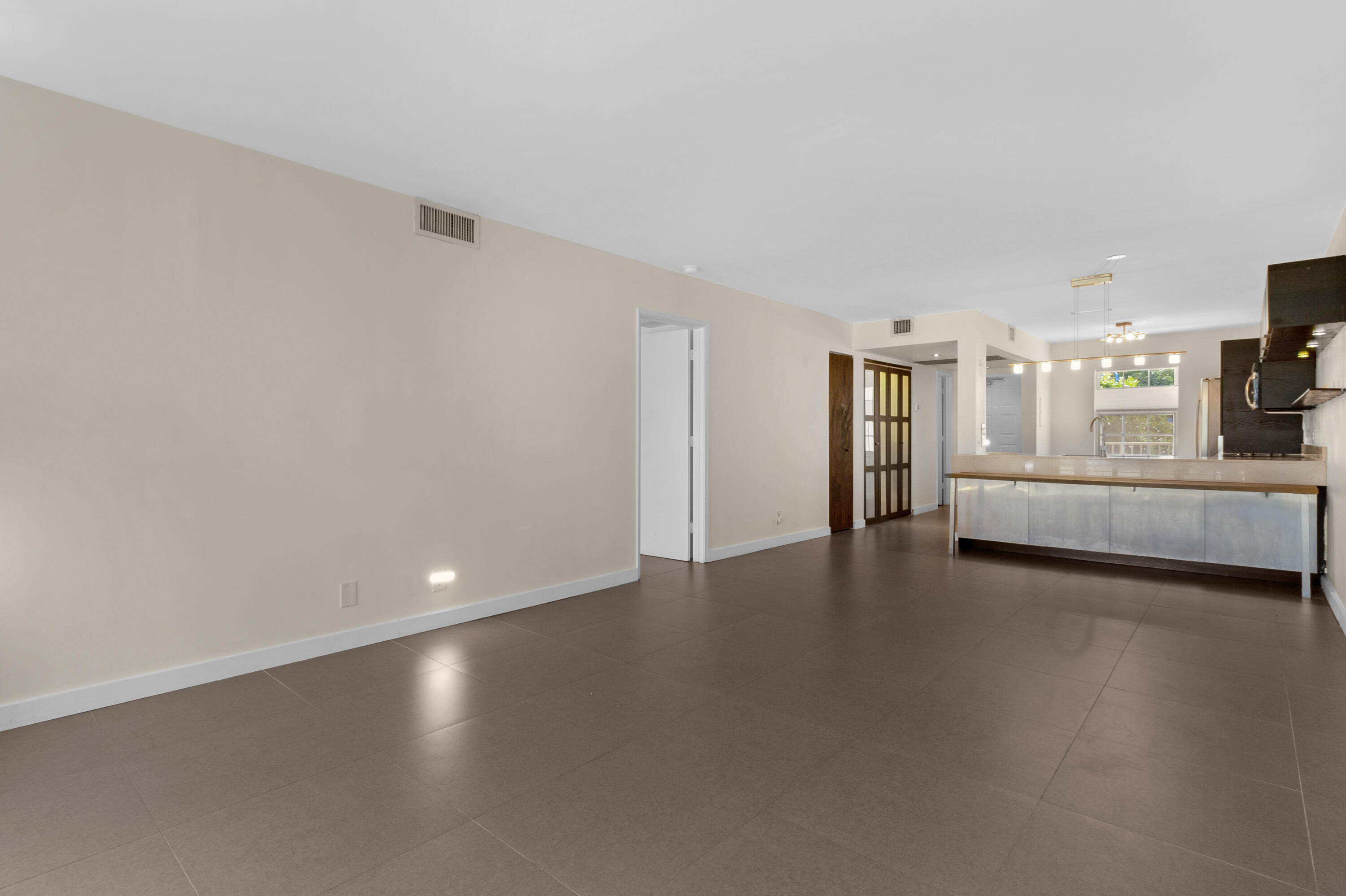 3503 Oaks Way 202