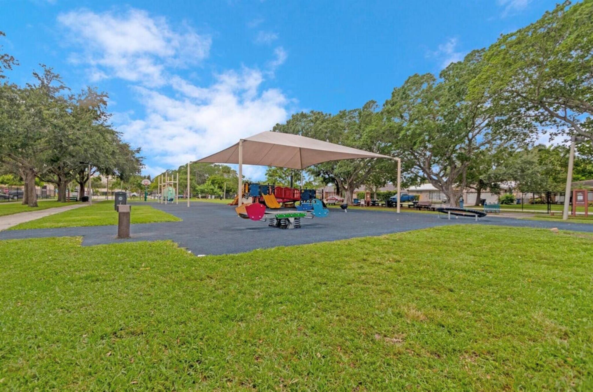 2421 NE 65th Street 209