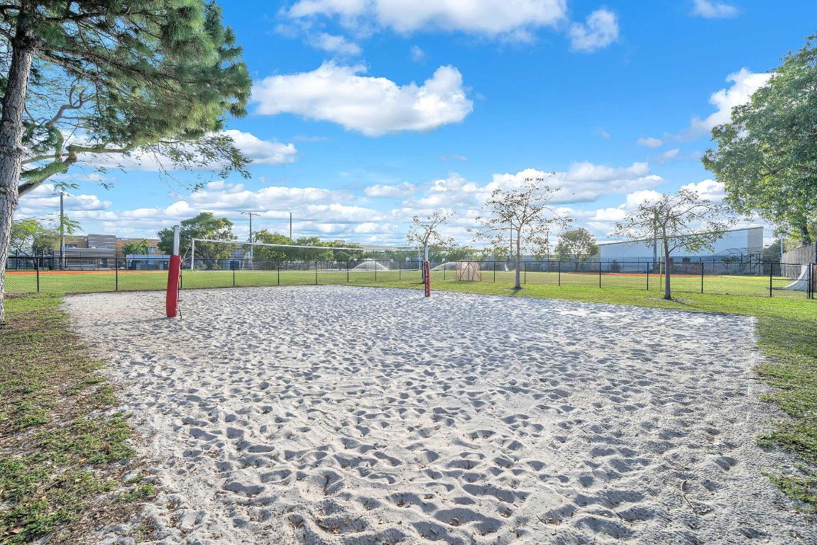 1457 NE 53rd Street 0