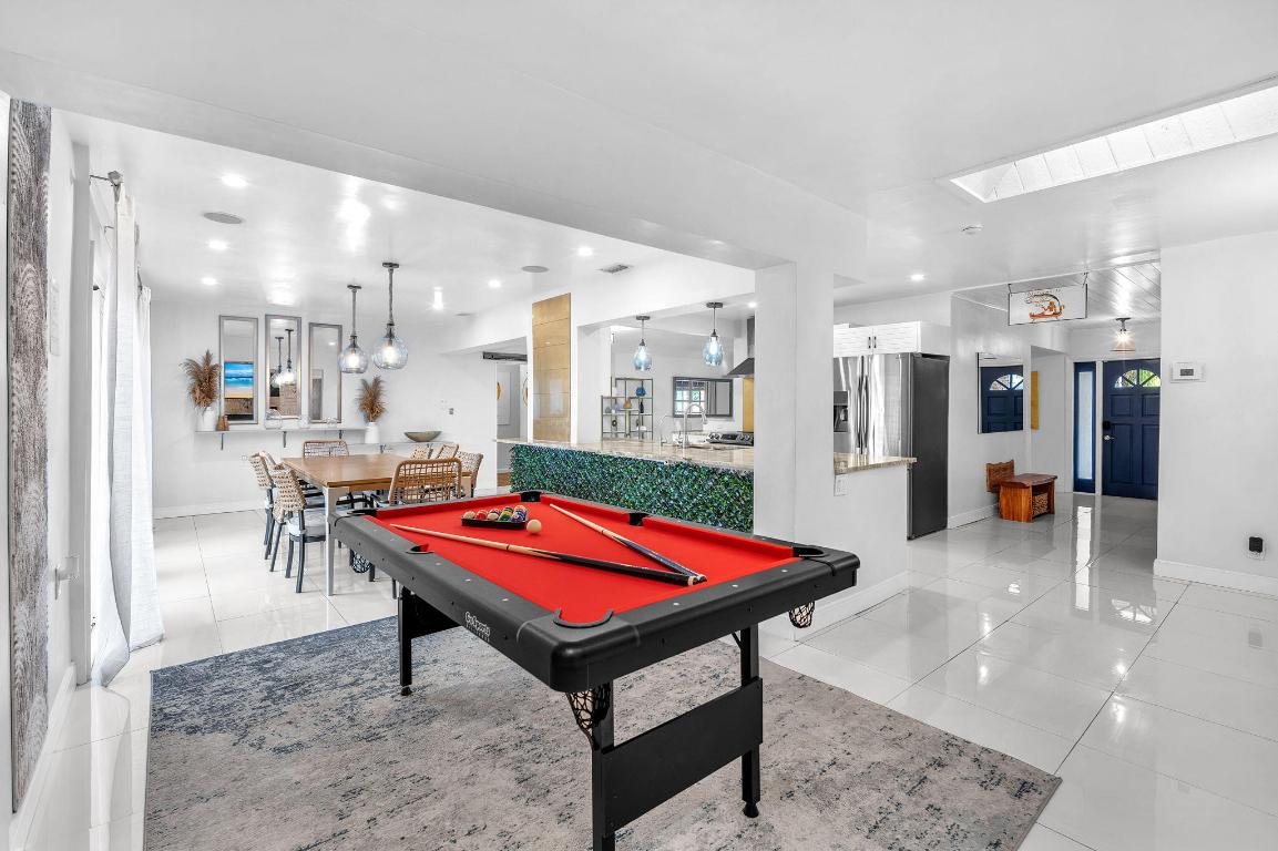 1457 NE 53rd Street 0