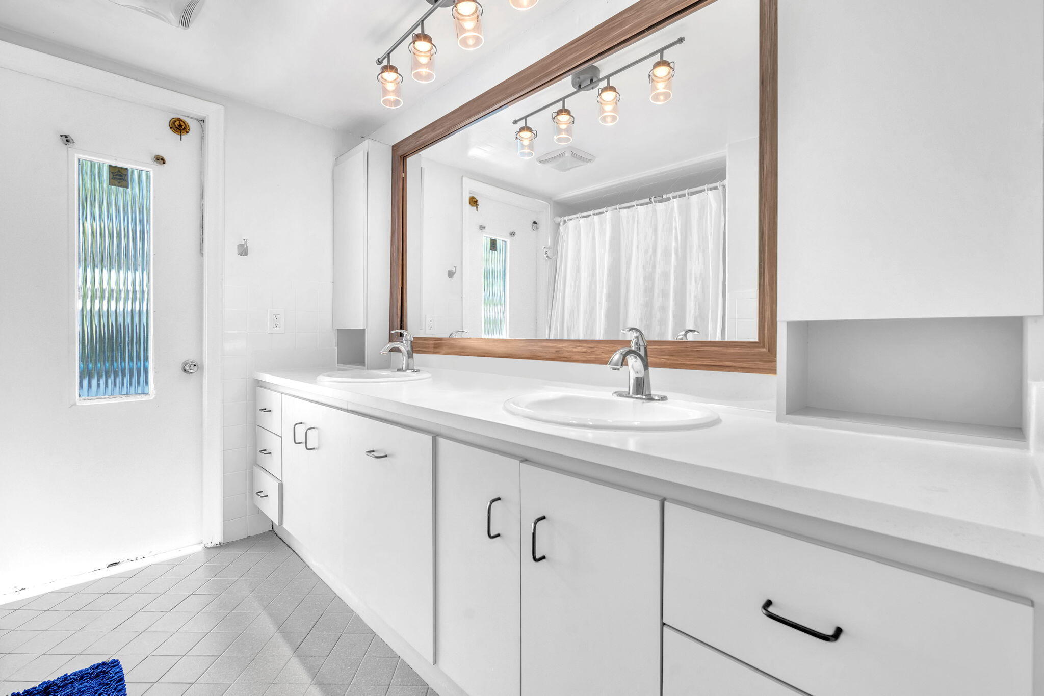 1457 NE 53rd Street 0