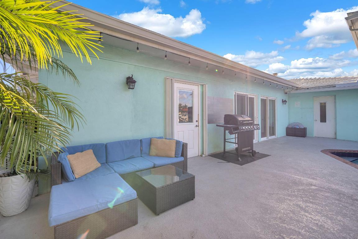 1457 NE 53rd Street 0