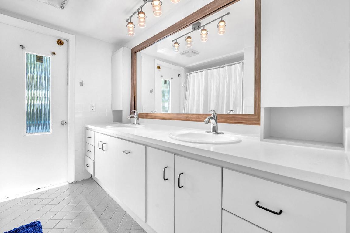 1457 NE 53rd Street 0