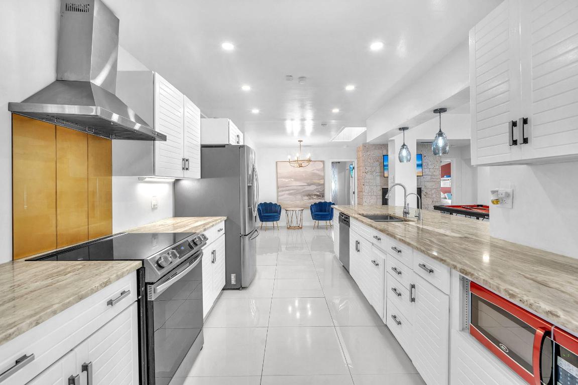 1457 NE 53rd Street 0