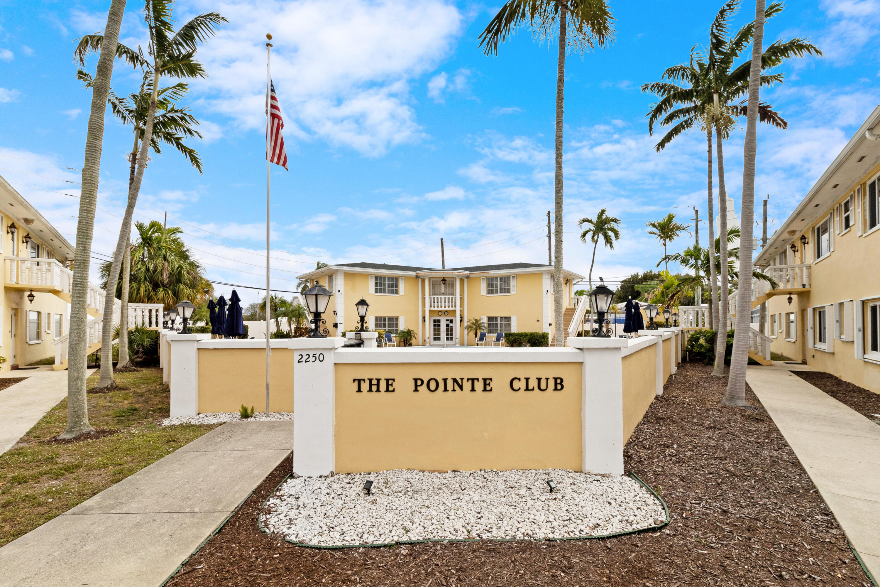 5840 NE 22nd Way 727