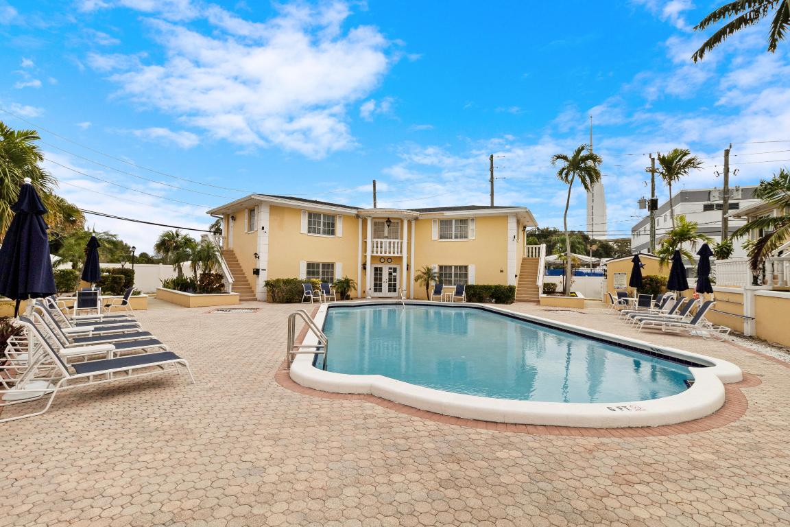 5840 NE 22nd Way 727