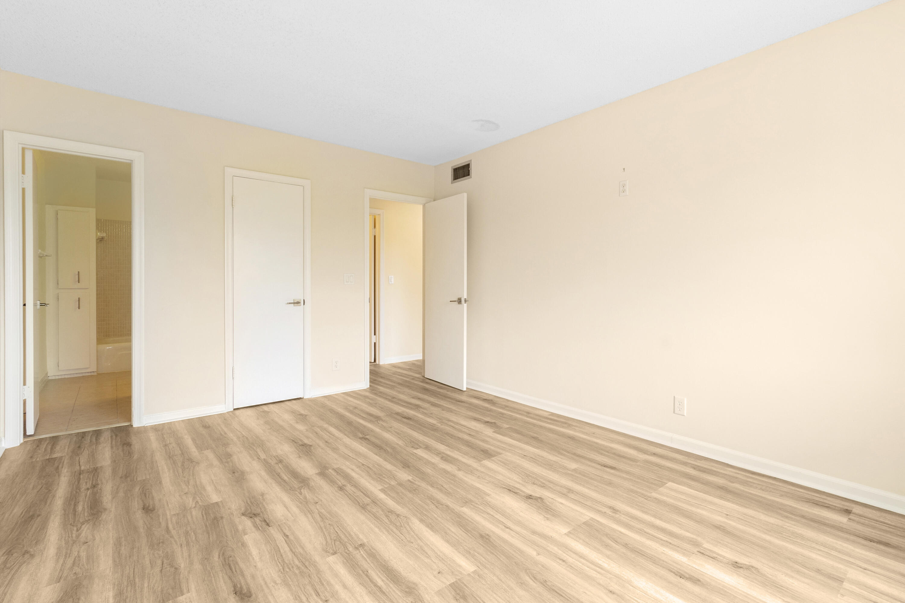 5840 NE 22nd Way 727