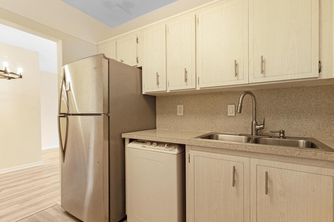 5840 NE 22nd Way 727