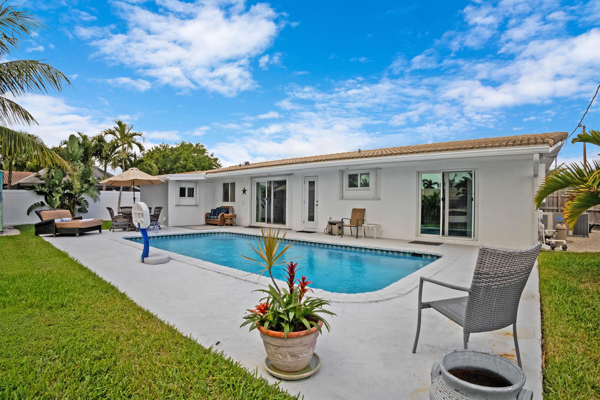 2144 NE 63rd Street