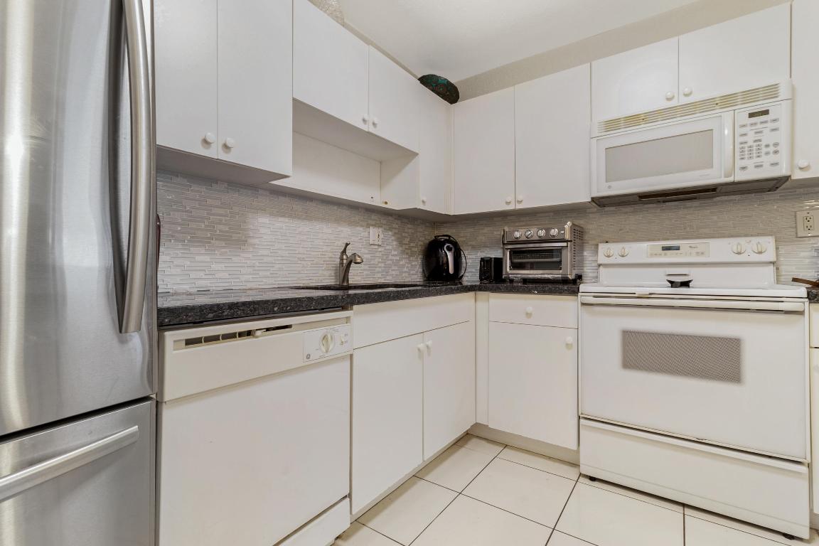 760 SE 2nd Avenue H106