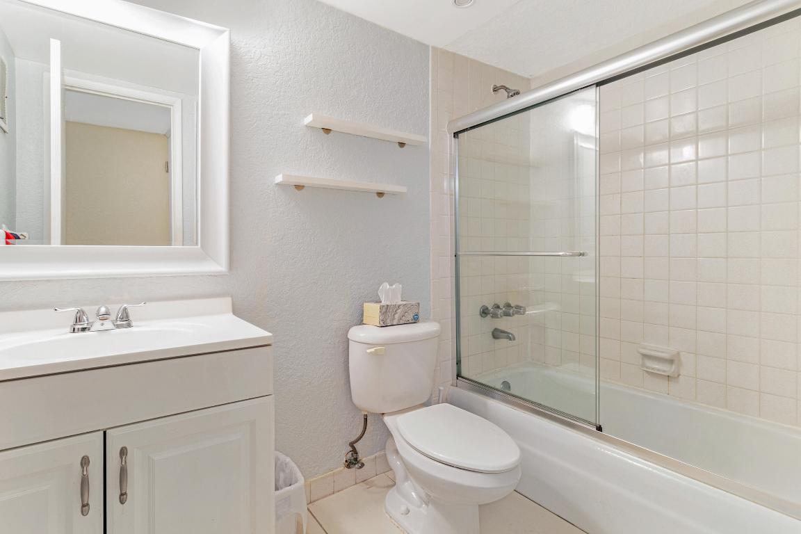 760 SE 2nd Avenue H106