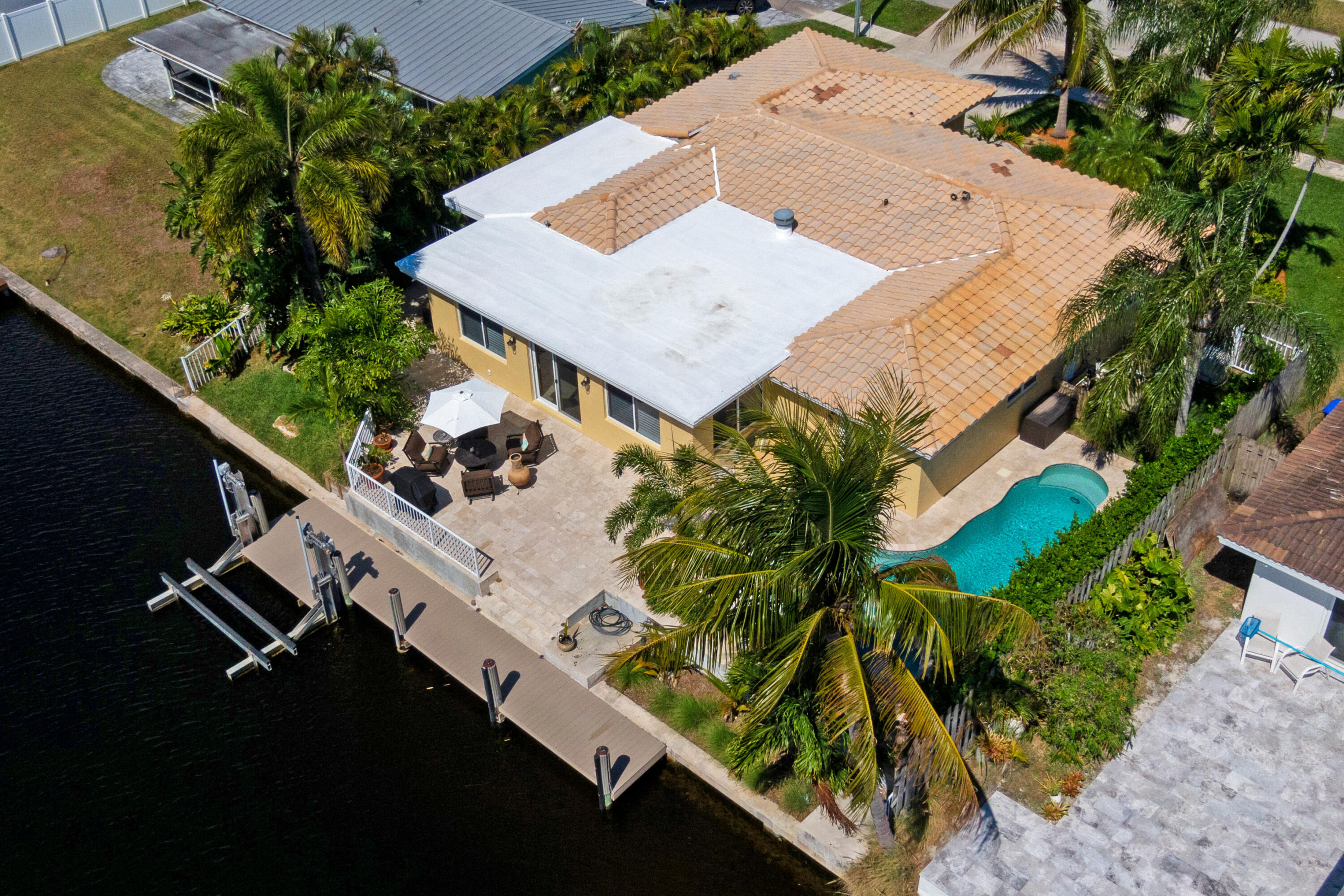 200 SE 12th Court