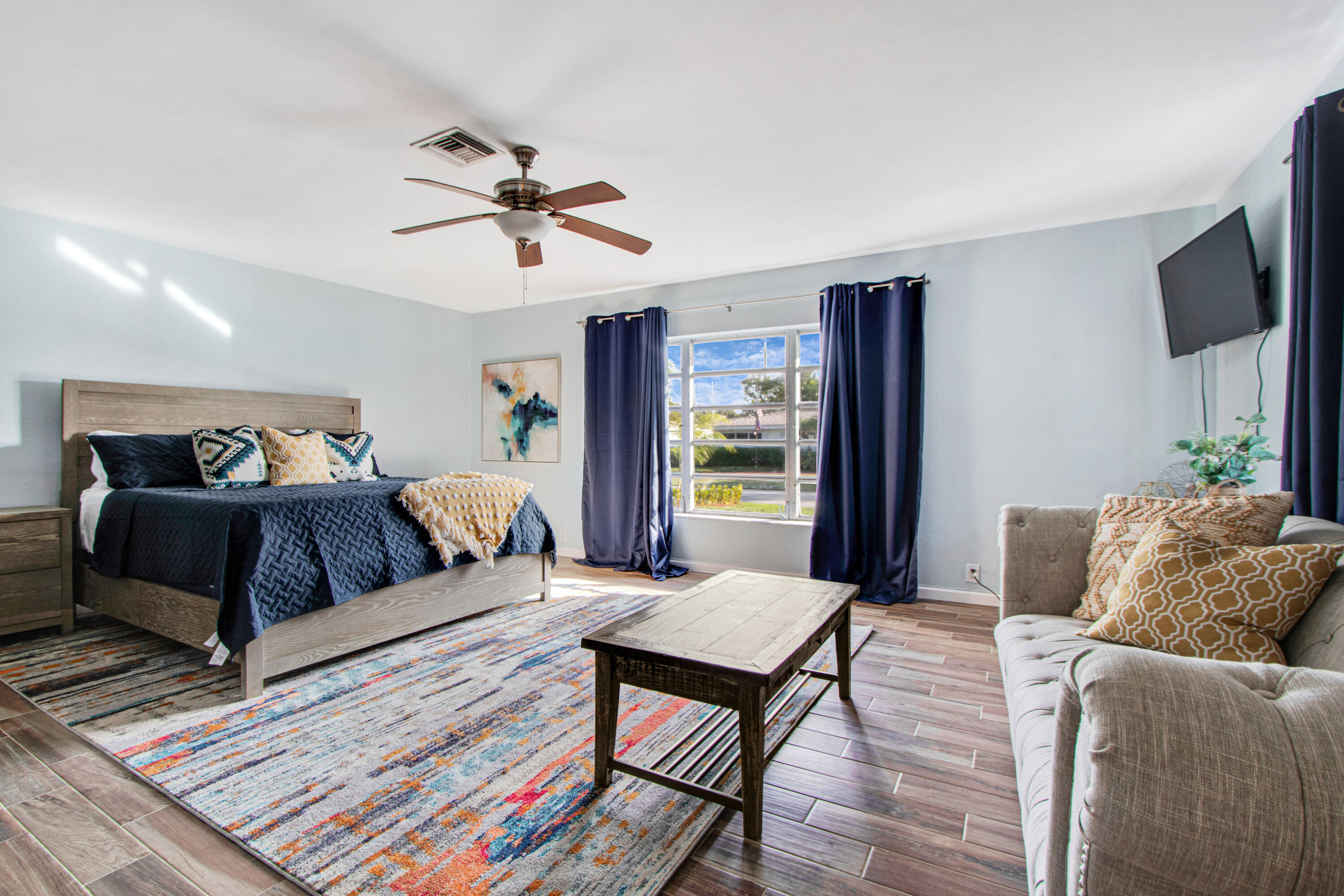 551 SE 14th Street