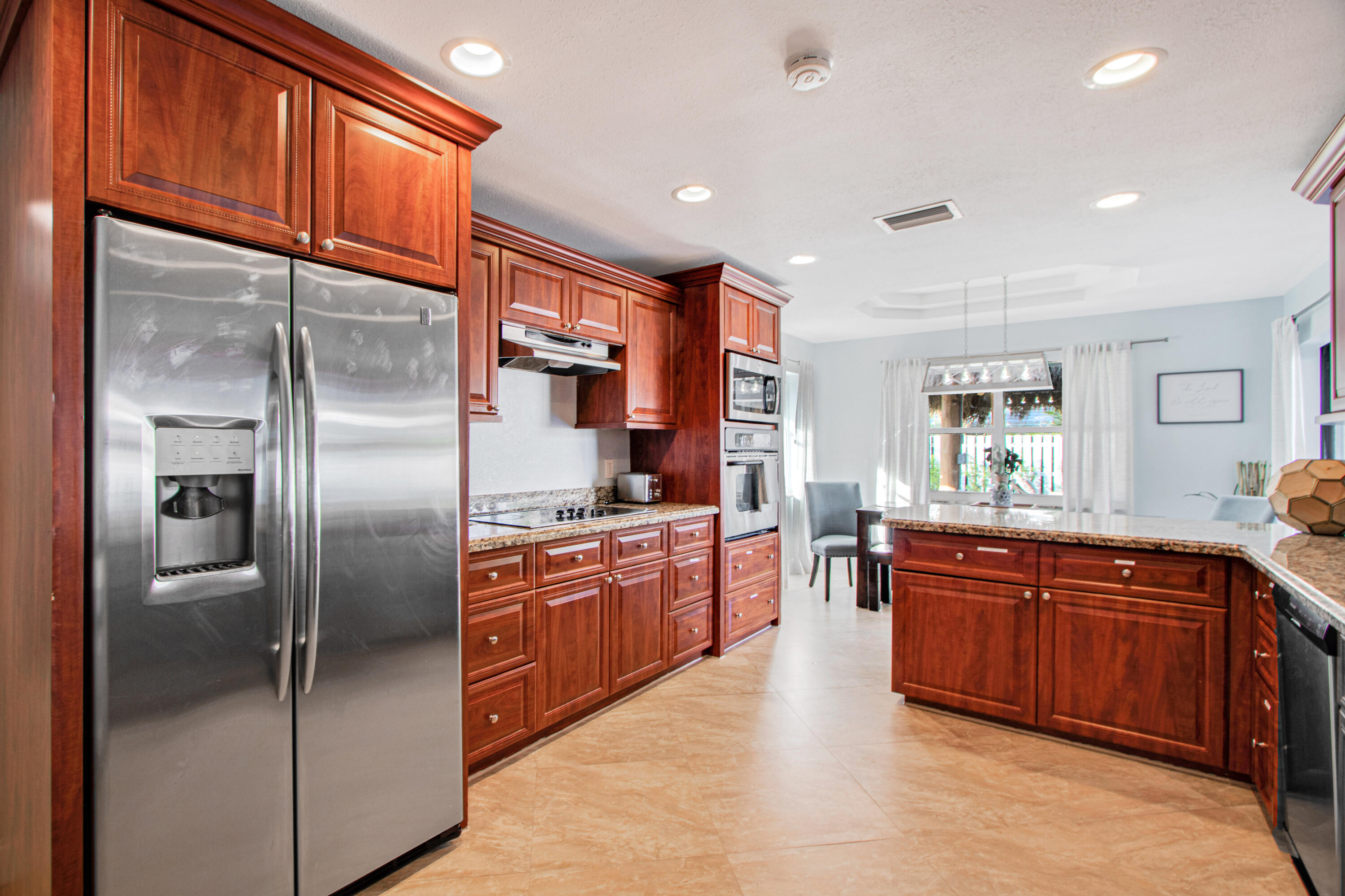 551 SE 14th Street