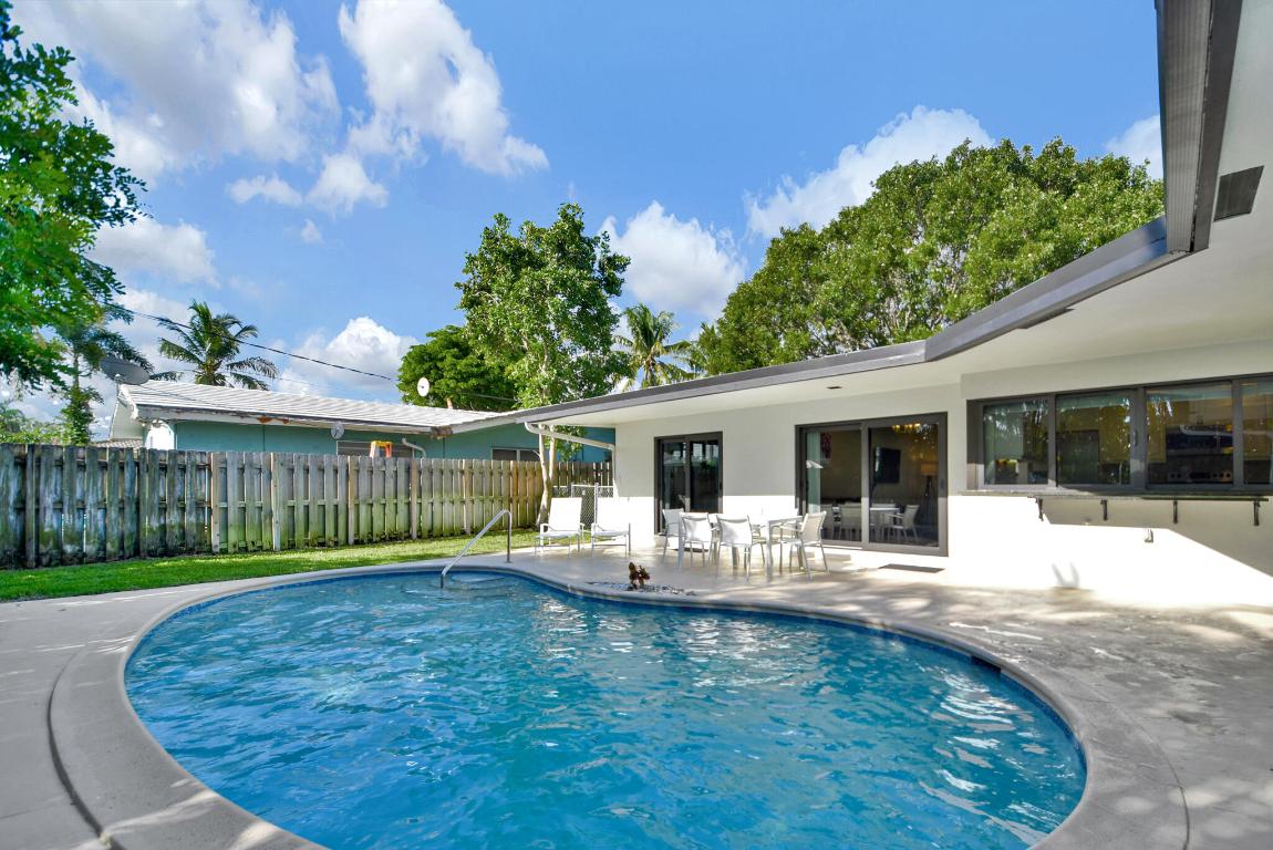 6000 NE 18th Terrace