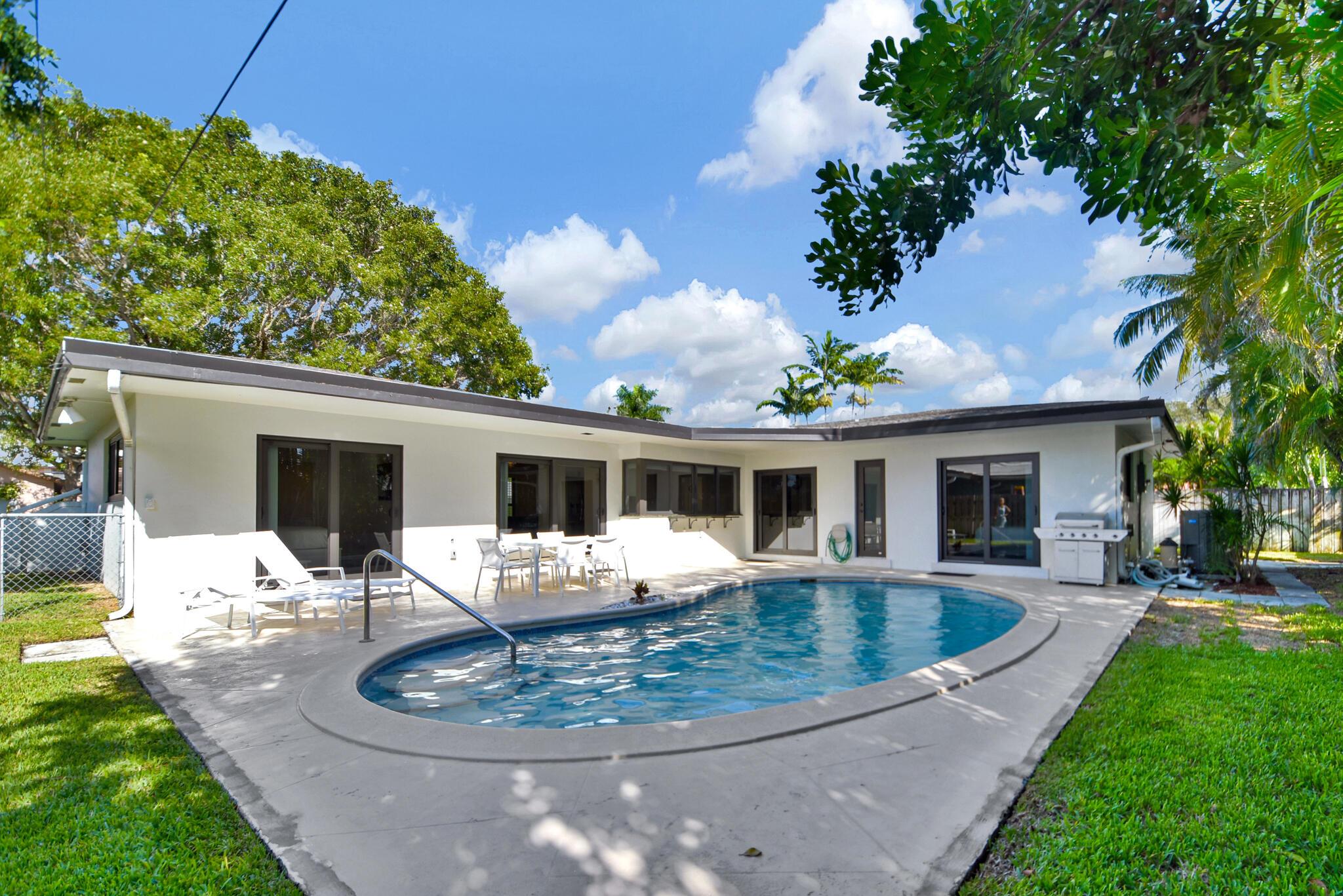 6000 NE 18th Terrace