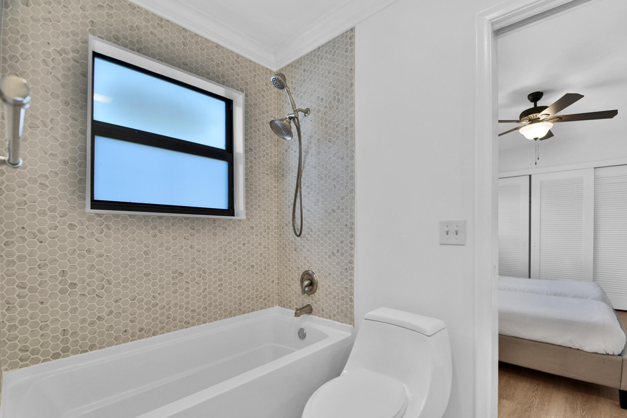 6000 NE 18th Terrace