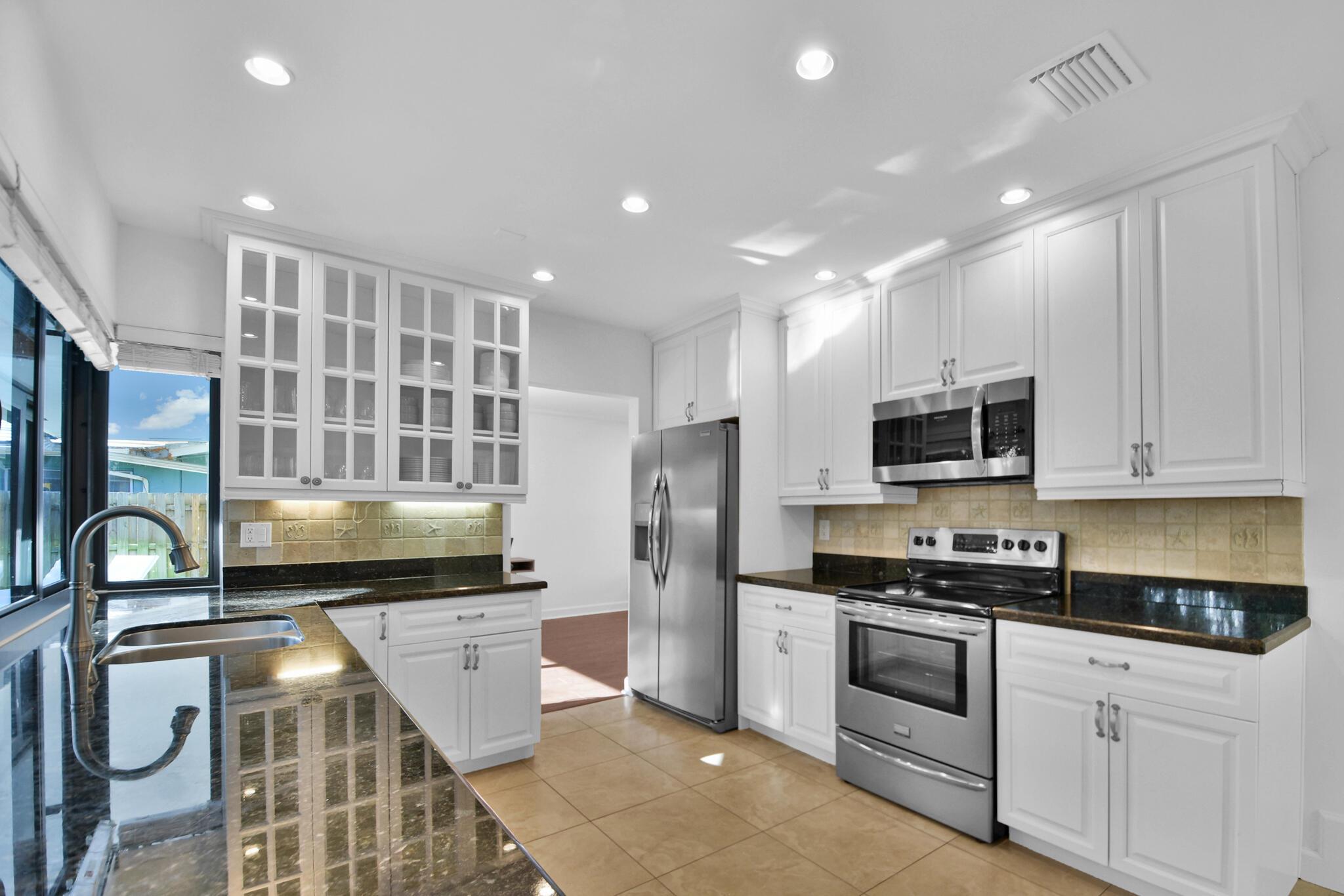 6000 NE 18th Terrace