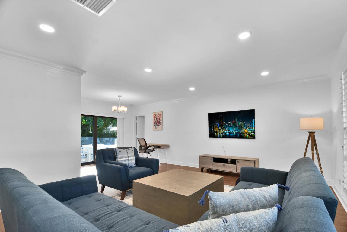 6000 NE 18th Terrace