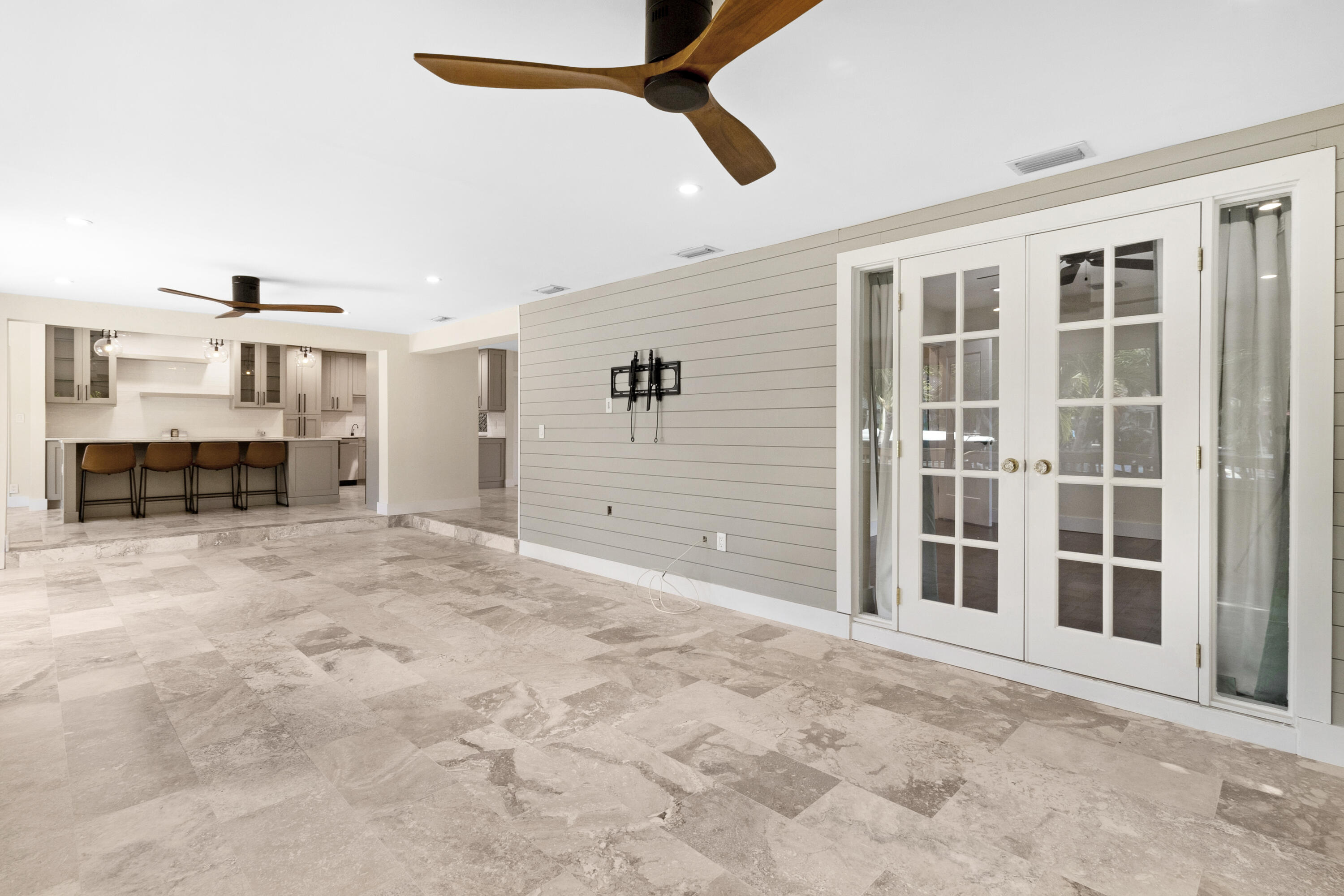 2530 SE 10th Court
