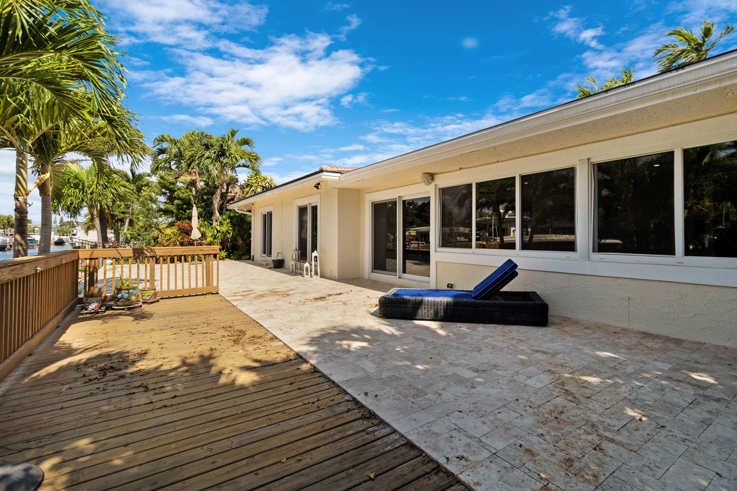 2530 SE 10th Court