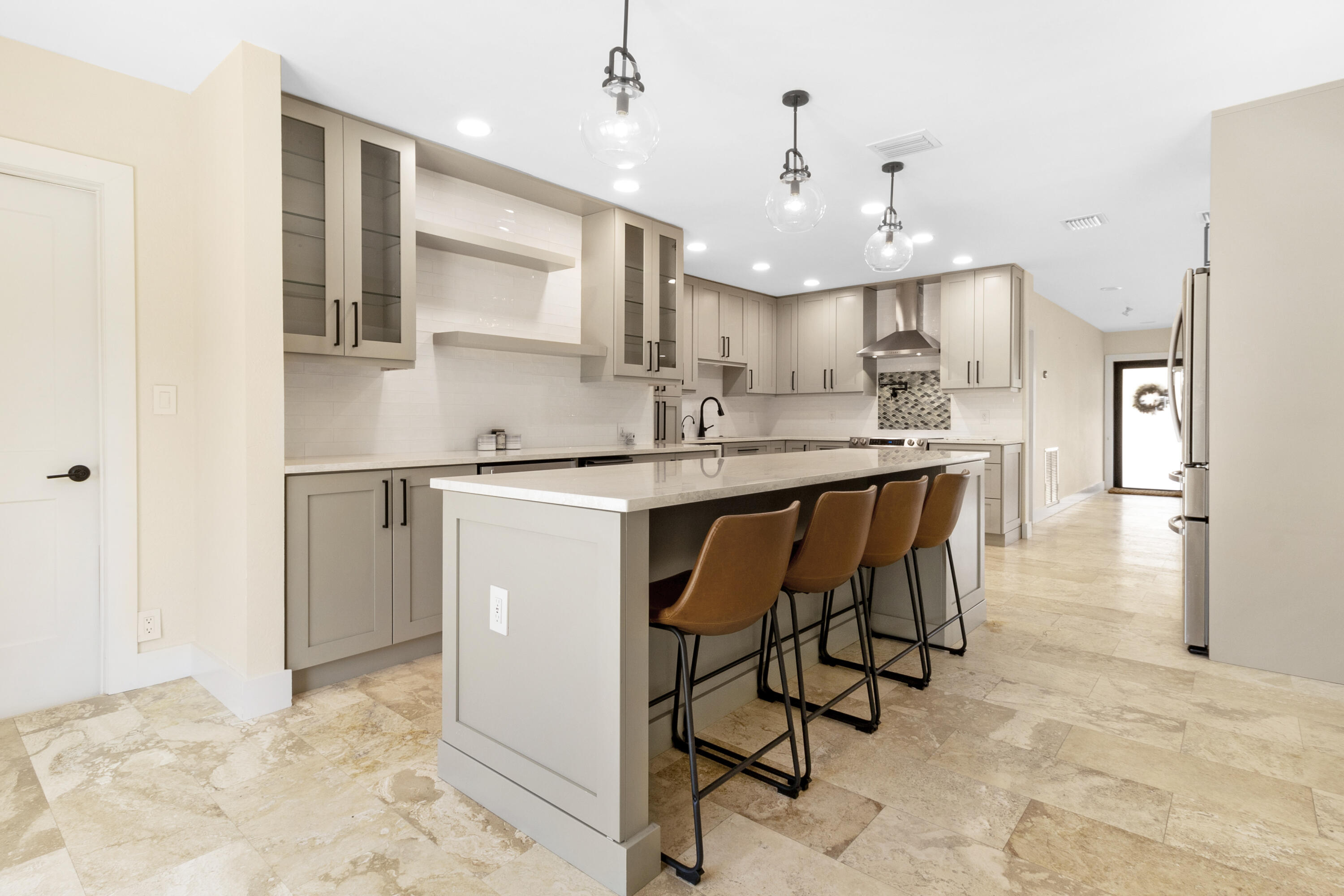 2530 SE 10th Court
