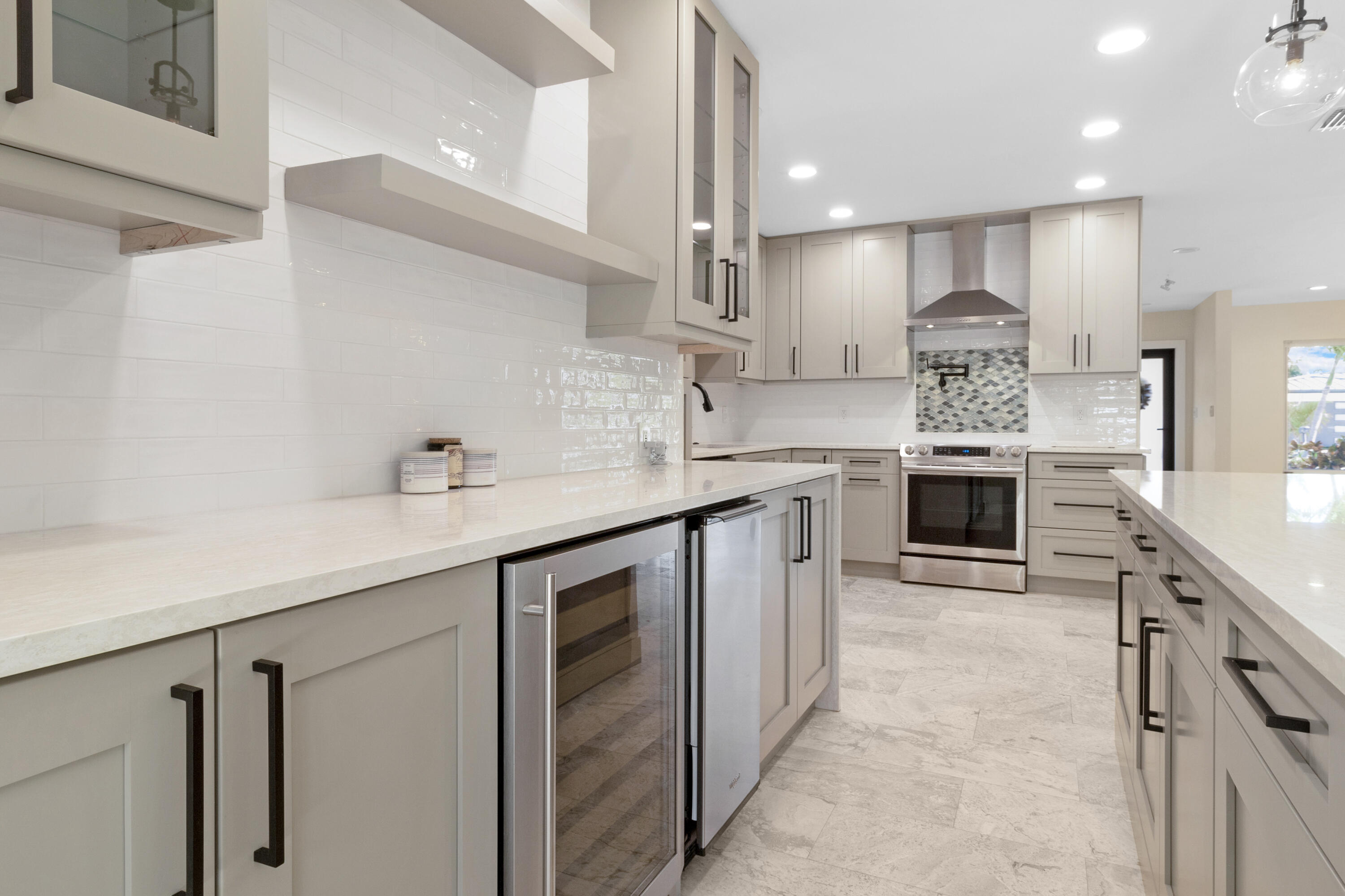 2530 SE 10th Court