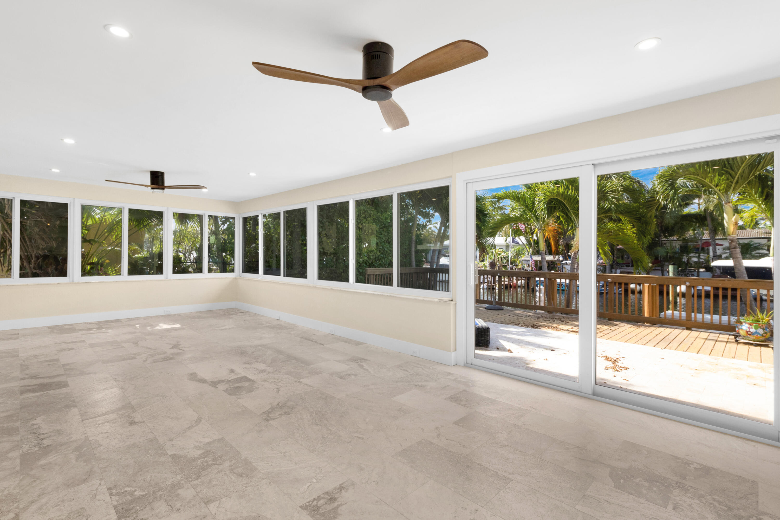 2530 SE 10th Court