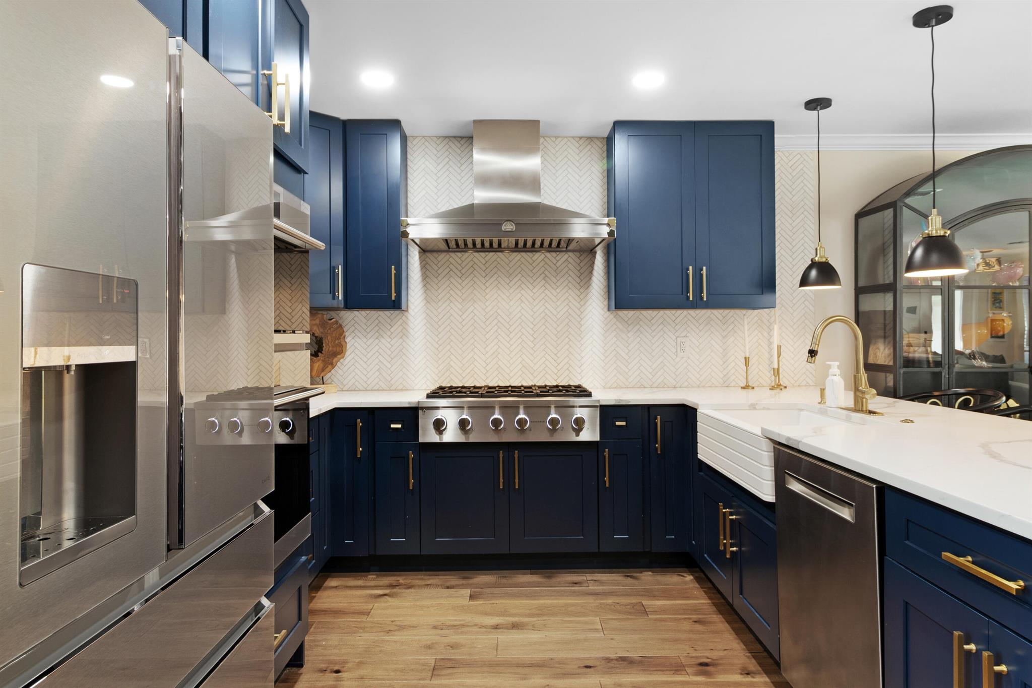 6505 NE 21st Ter Terrace