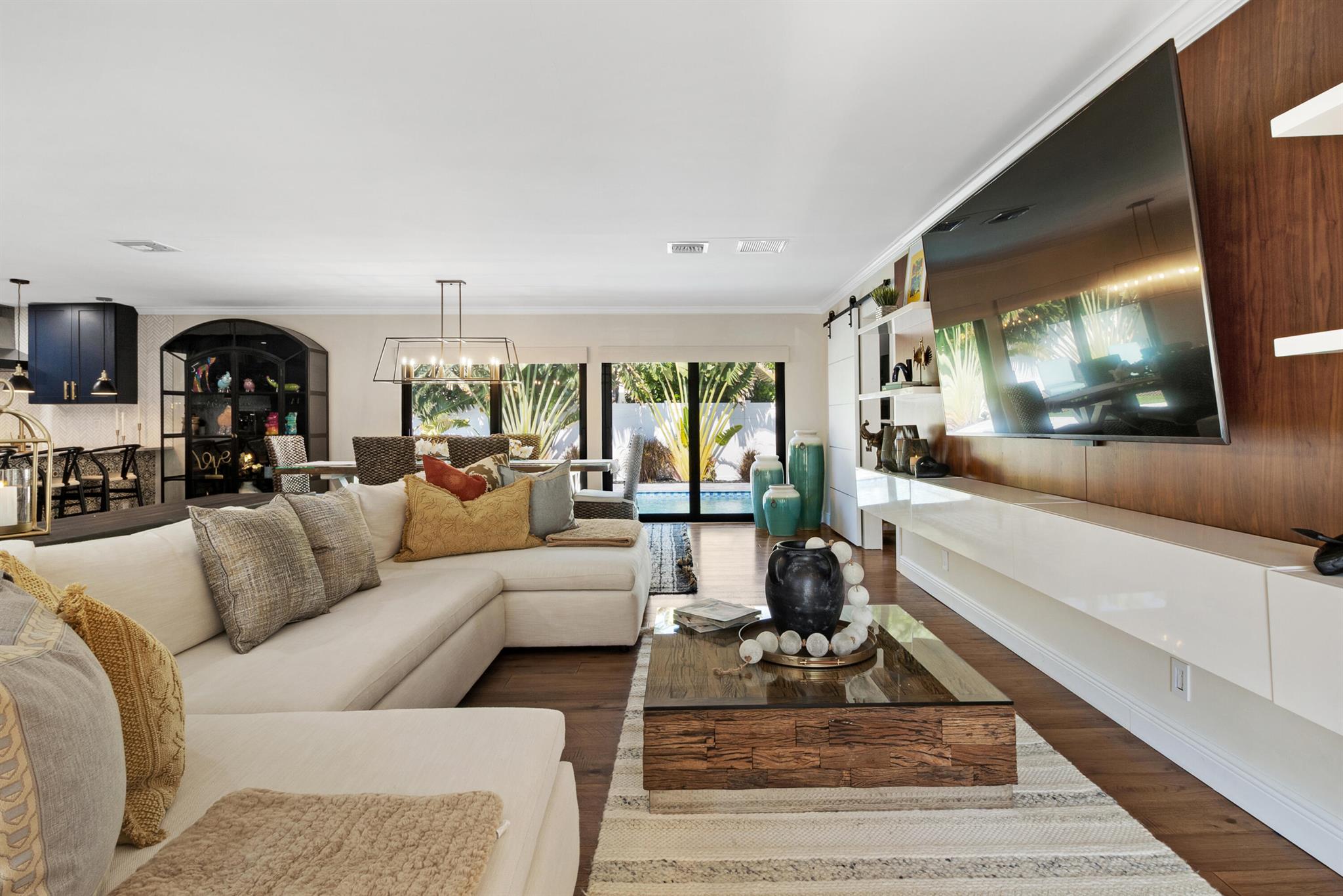 6505 NE 21st Ter Terrace