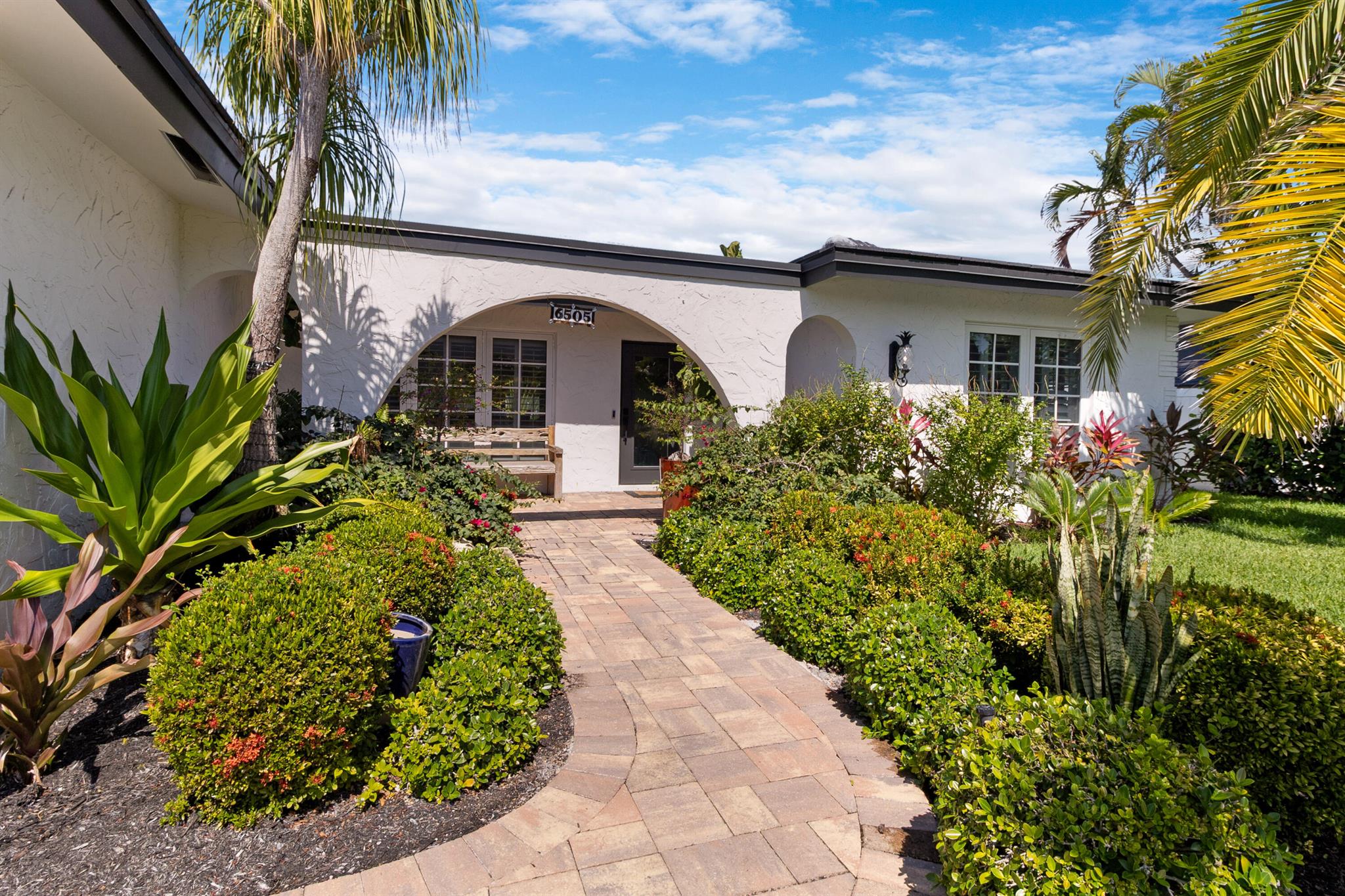 6505 NE 21st Ter Terrace