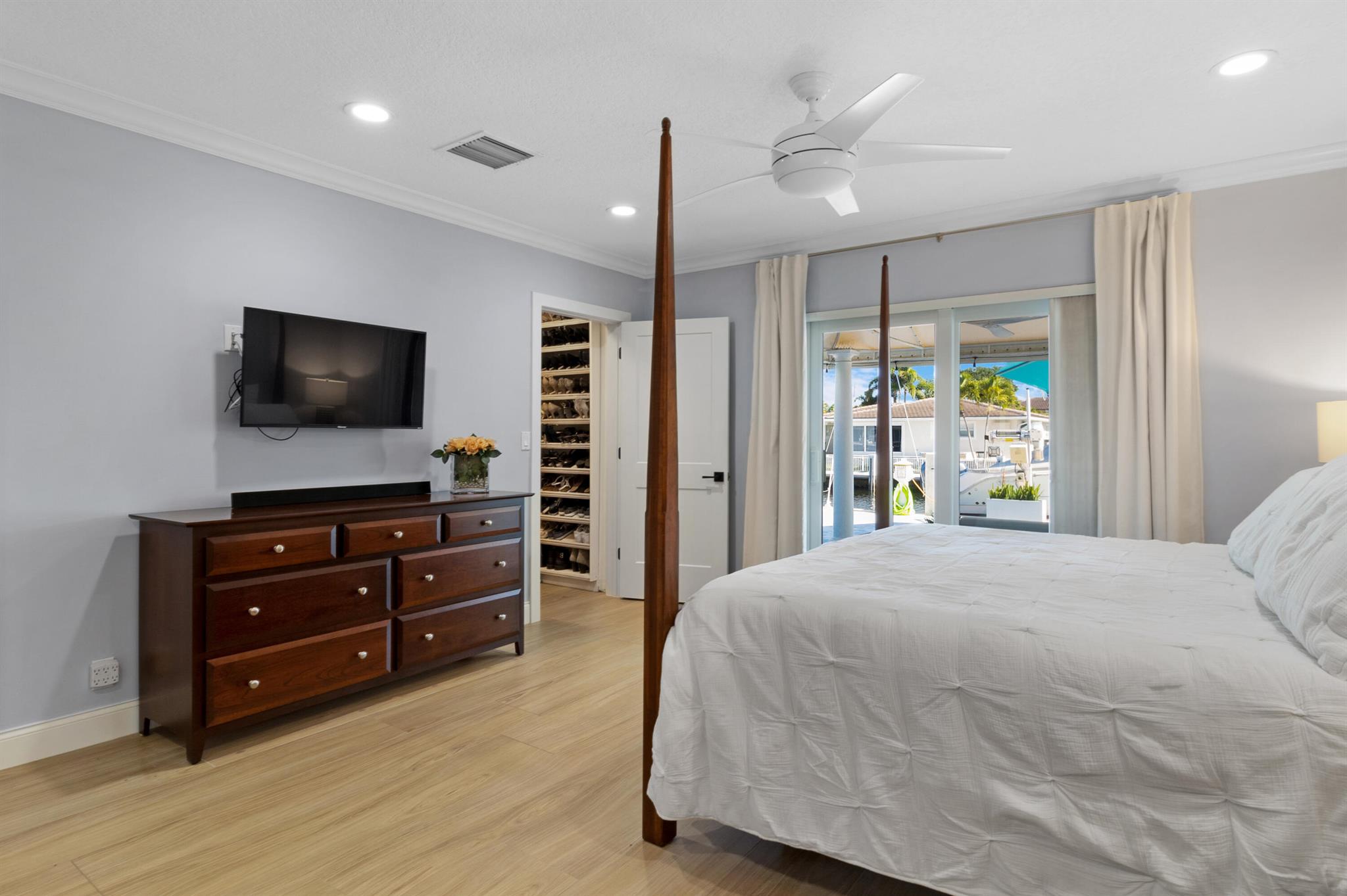 2320 SE 8th Court