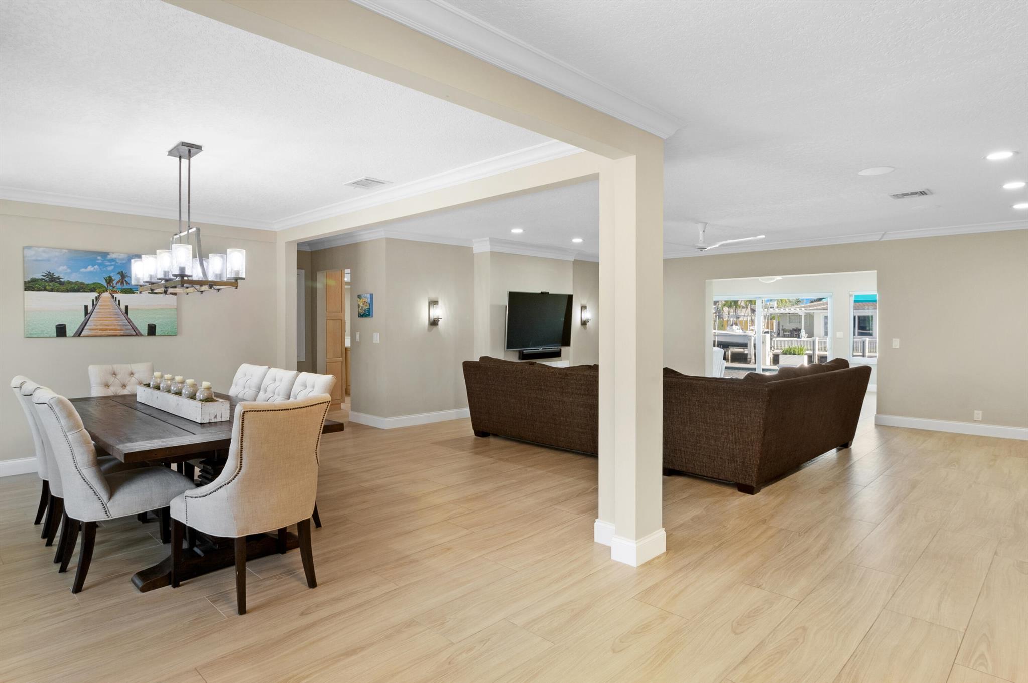 2320 SE 8th Court
