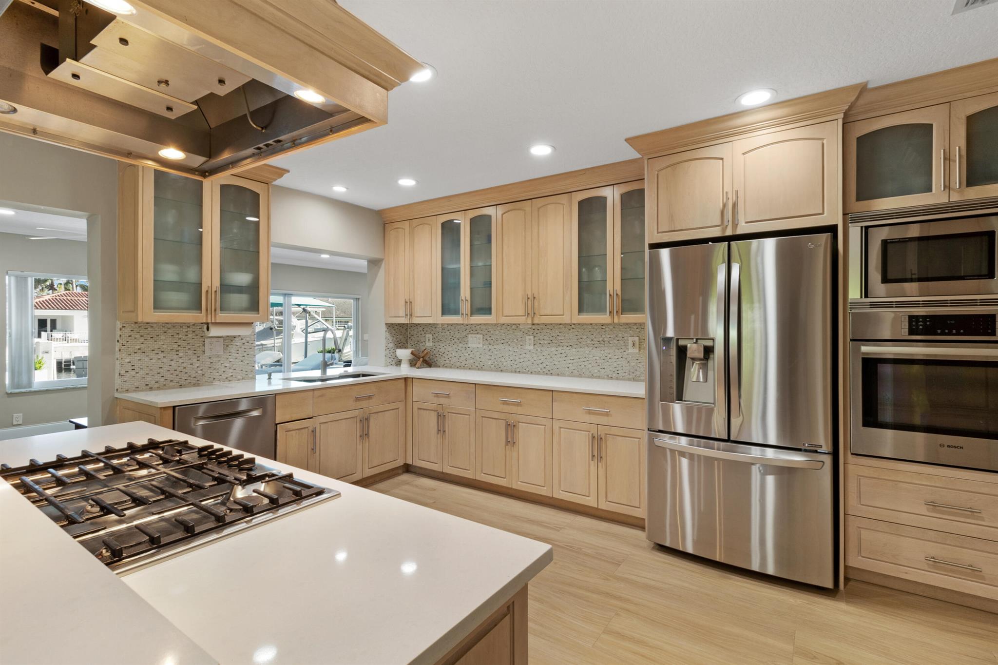 2320 SE 8th Court