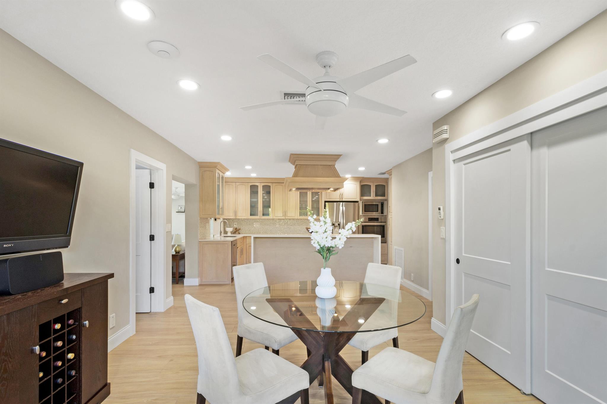 2320 SE 8th Court