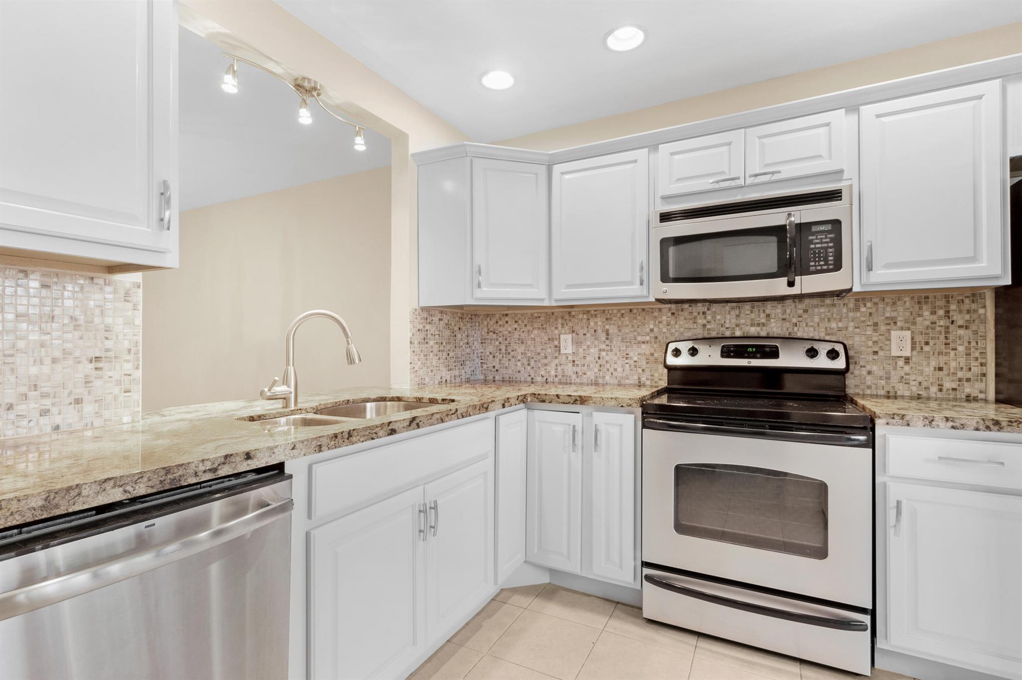 2140 NE 44th Street