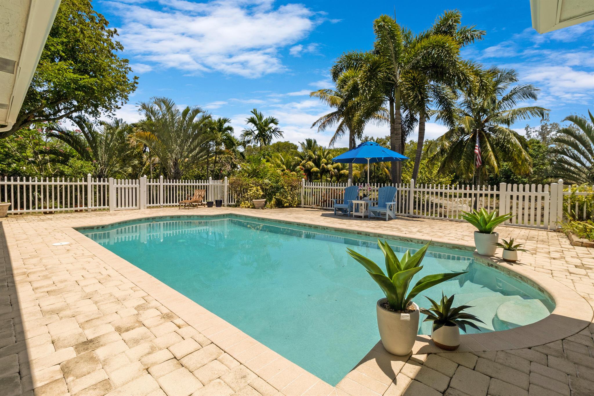 4060 Lake Drive