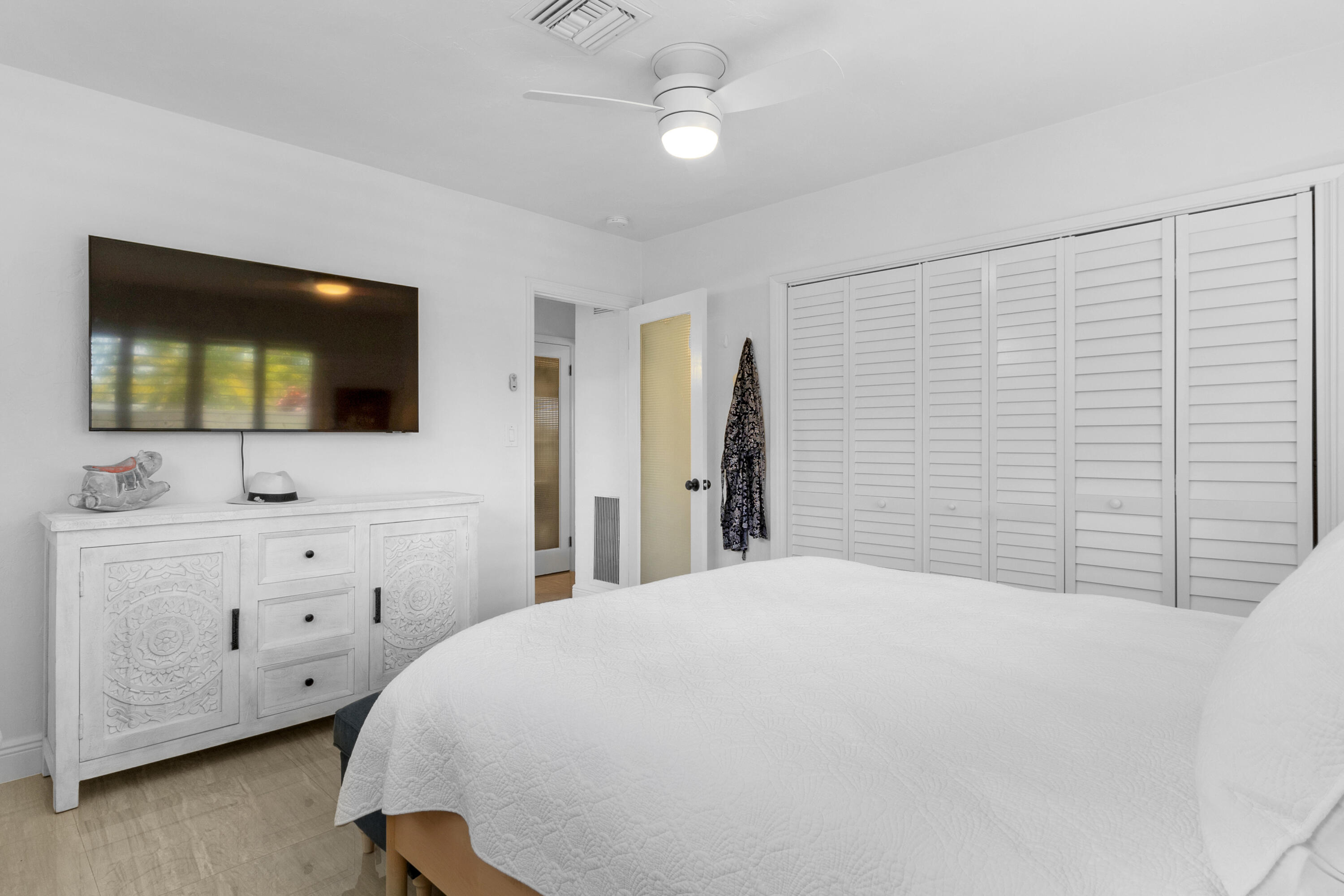 5180 NE 18 Terrace