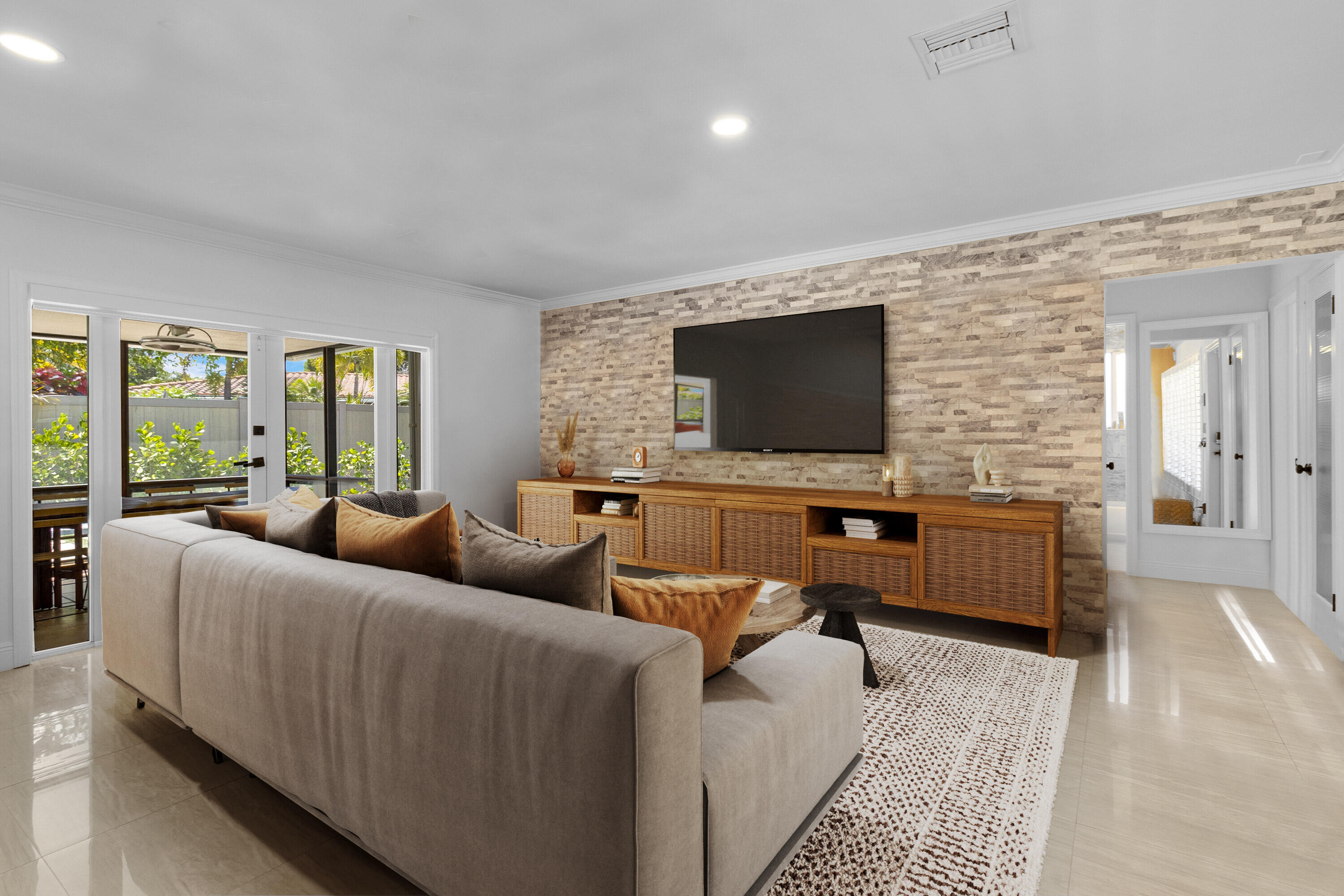 5180 NE 18 Terrace