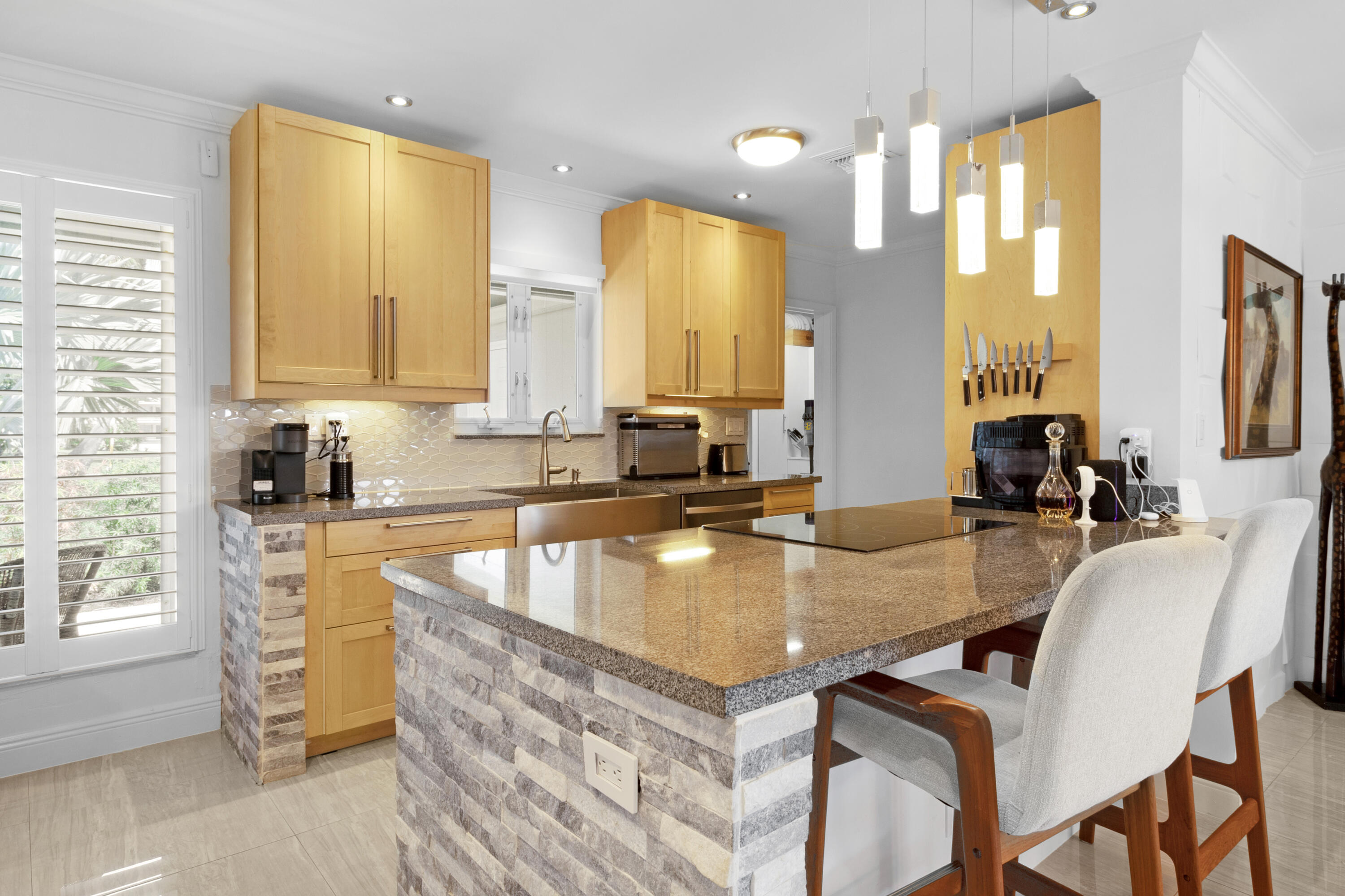 5180 NE 18 Terrace