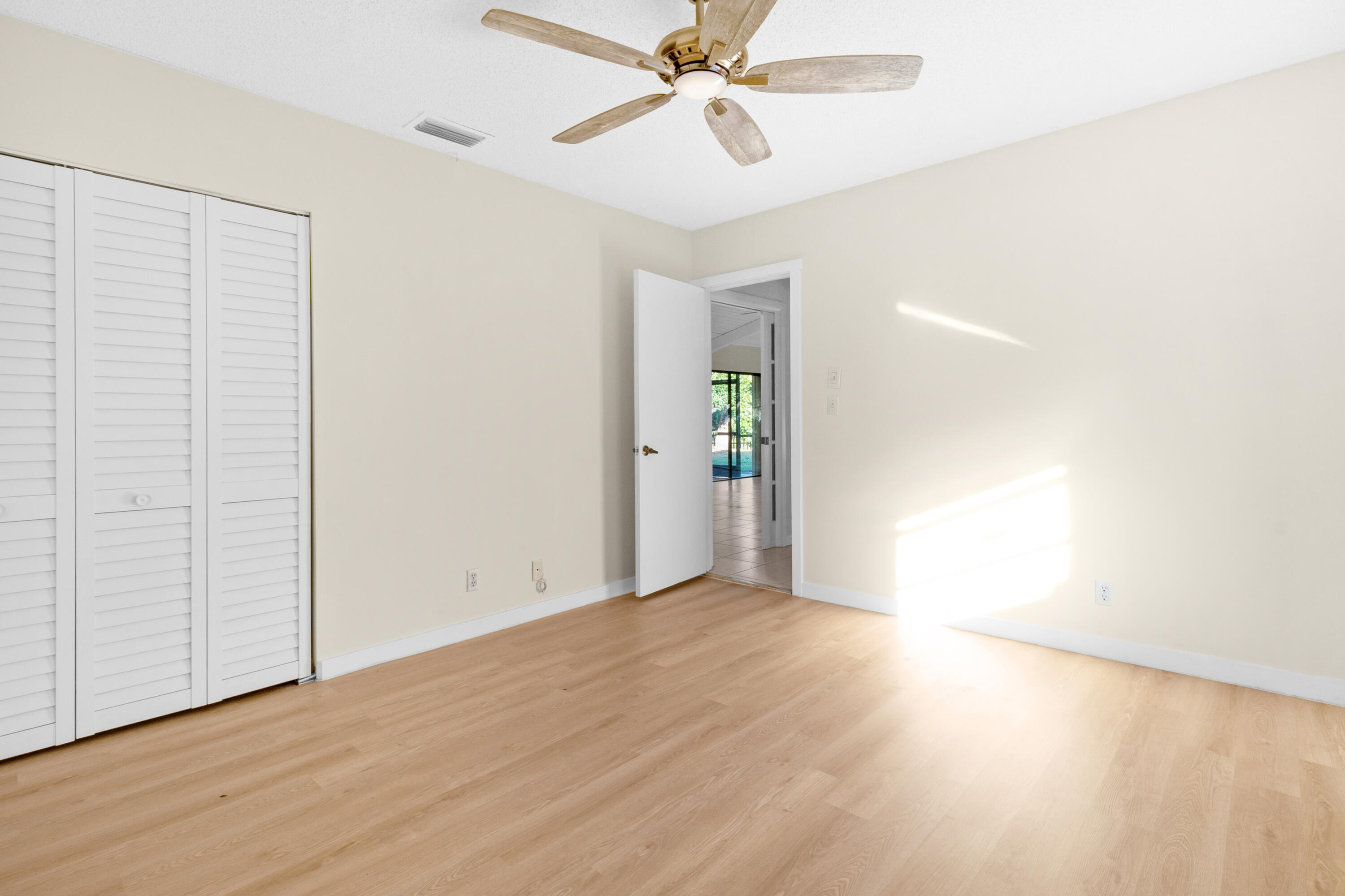 21094 Escondido Way N