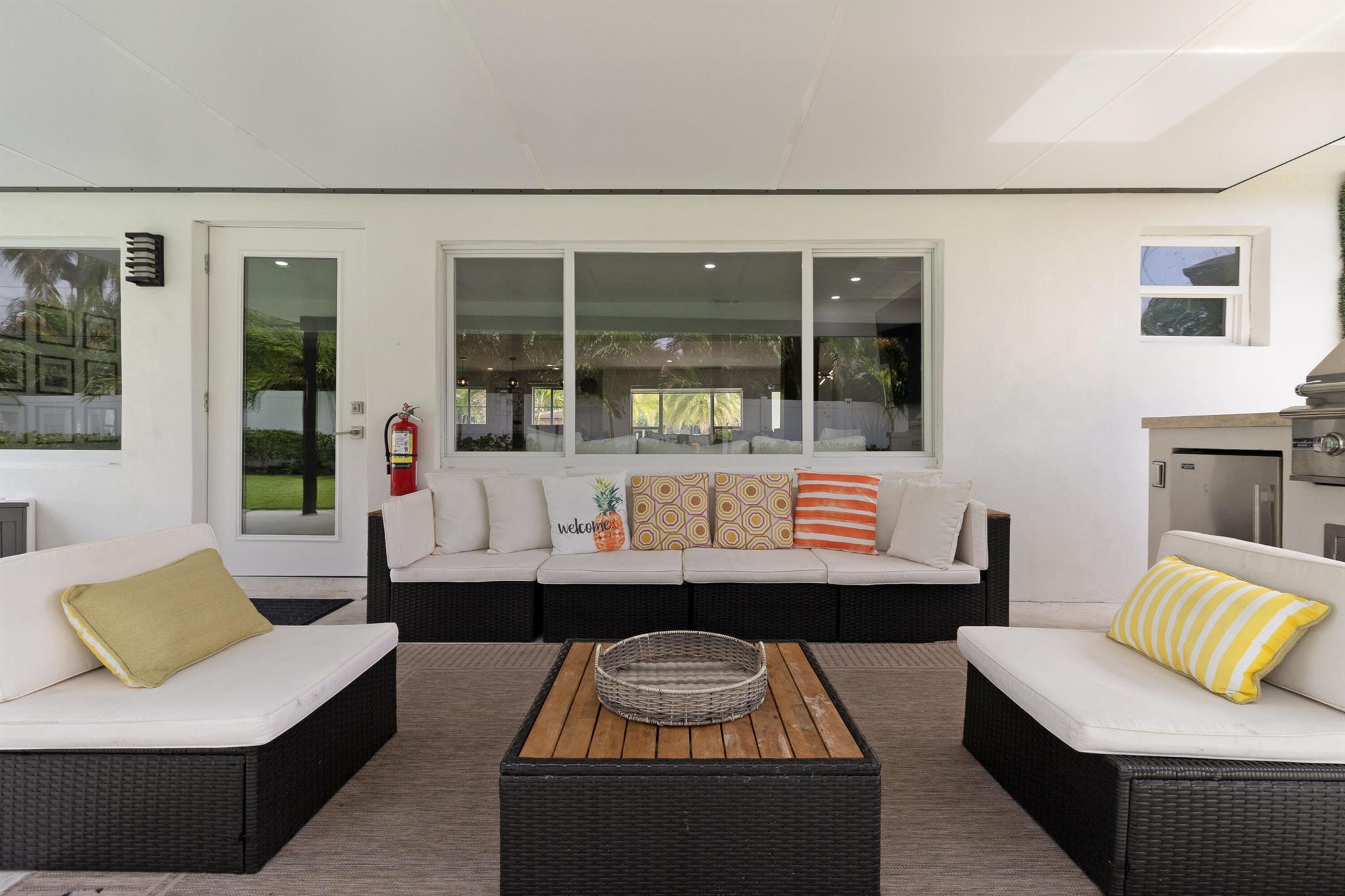 2862 NE 35th Court