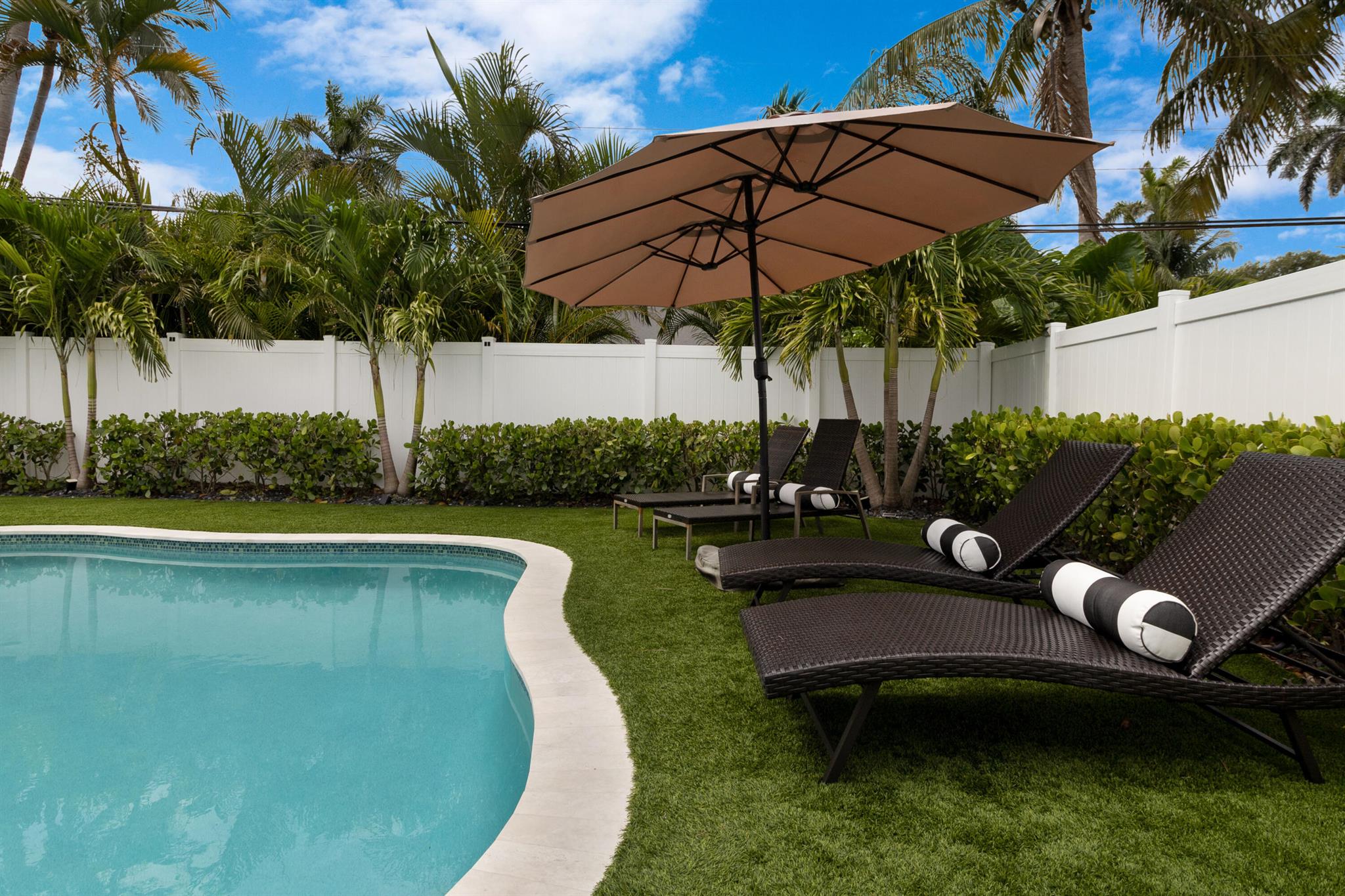 2862 NE 35th Court
