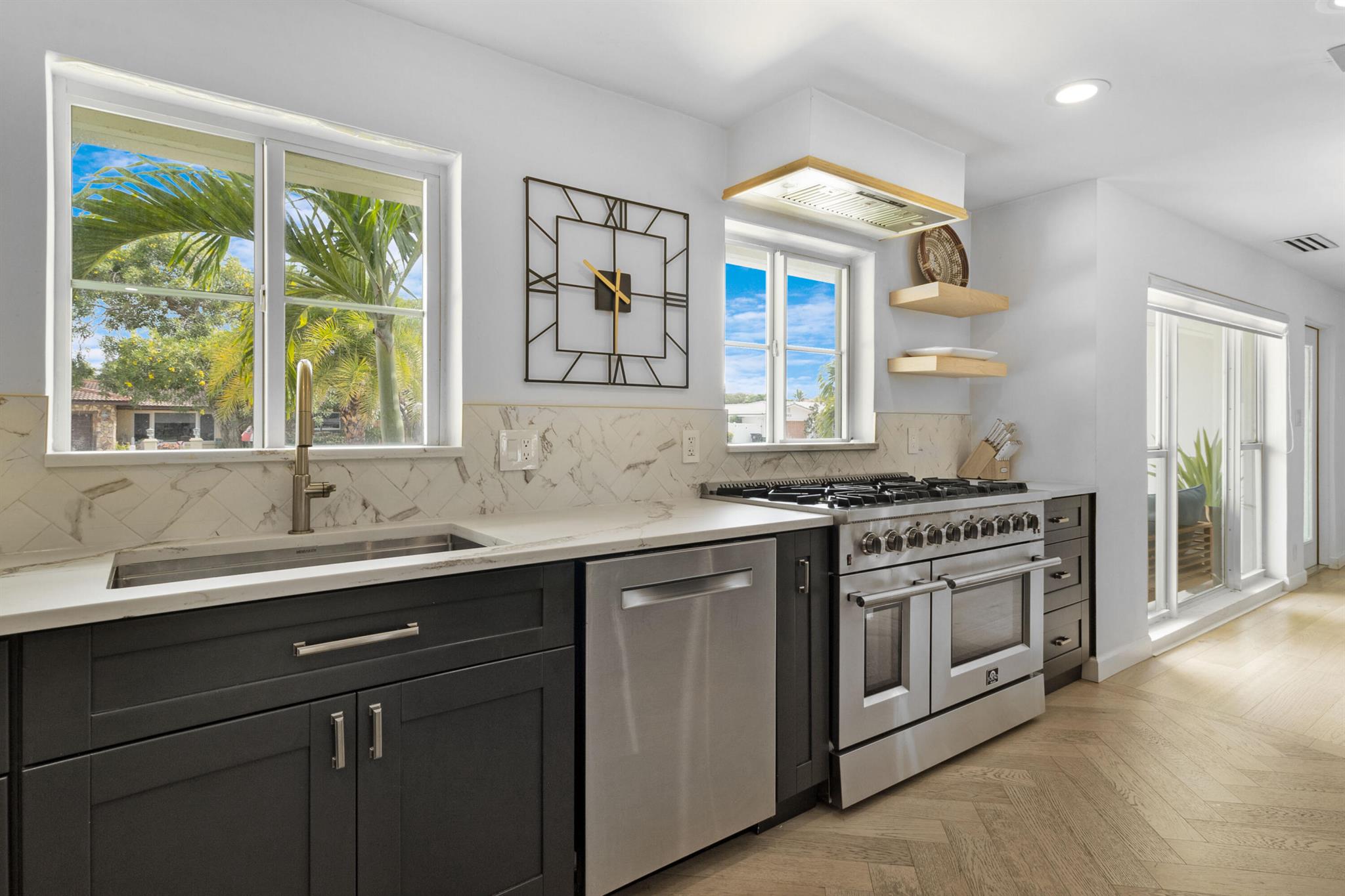2862 NE 35th Court