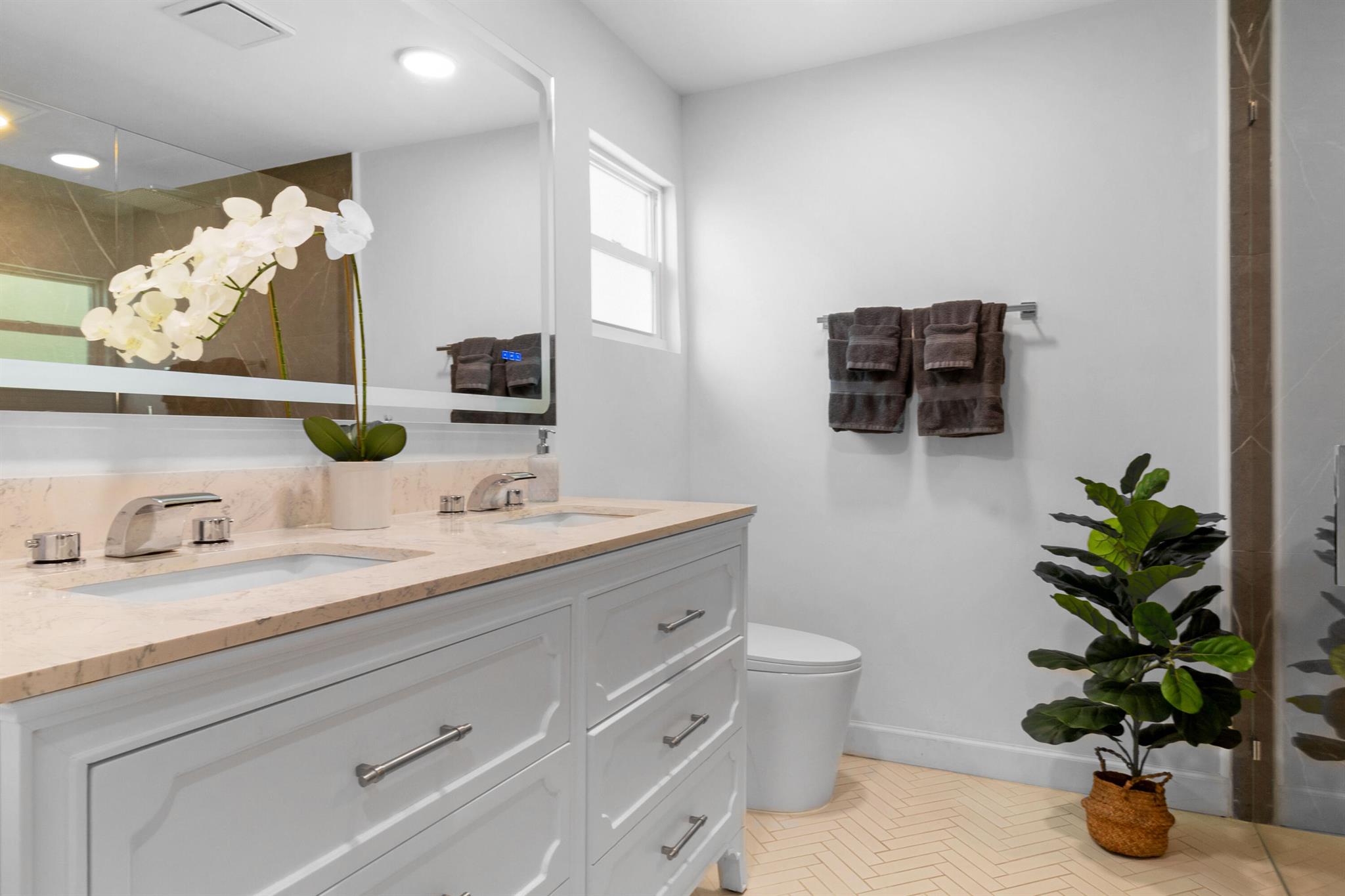 2862 NE 35th Court