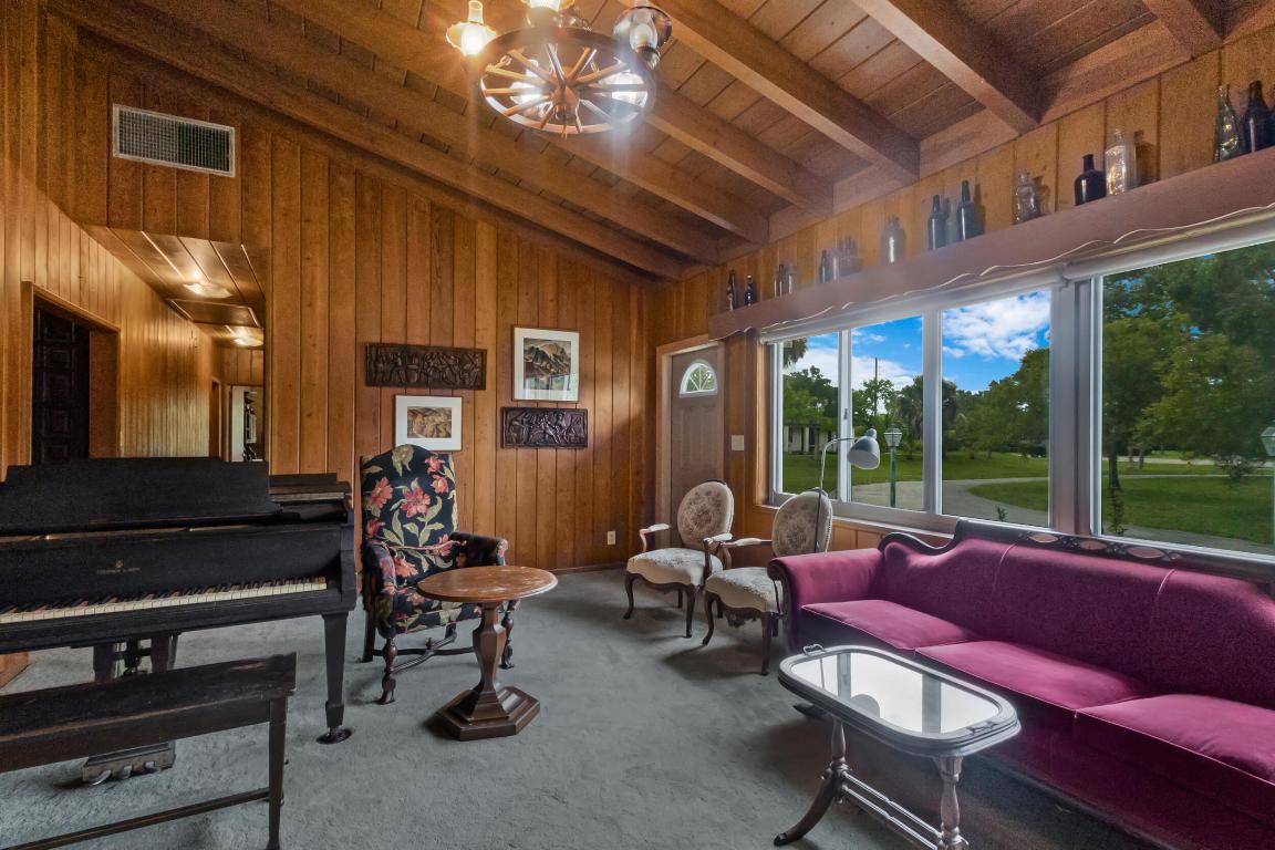 5250 Rock Island Road