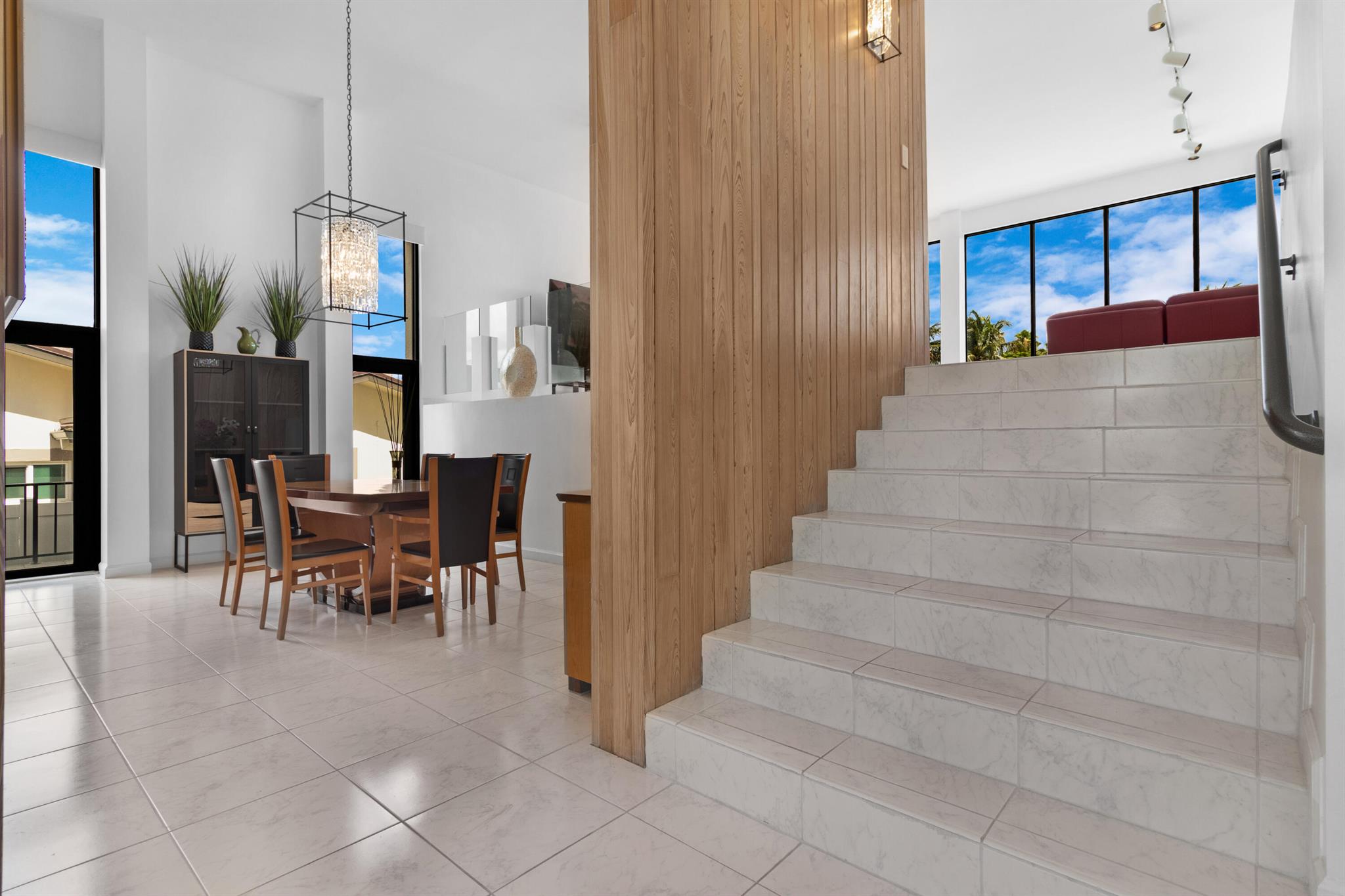 2549 SE 9th Street
