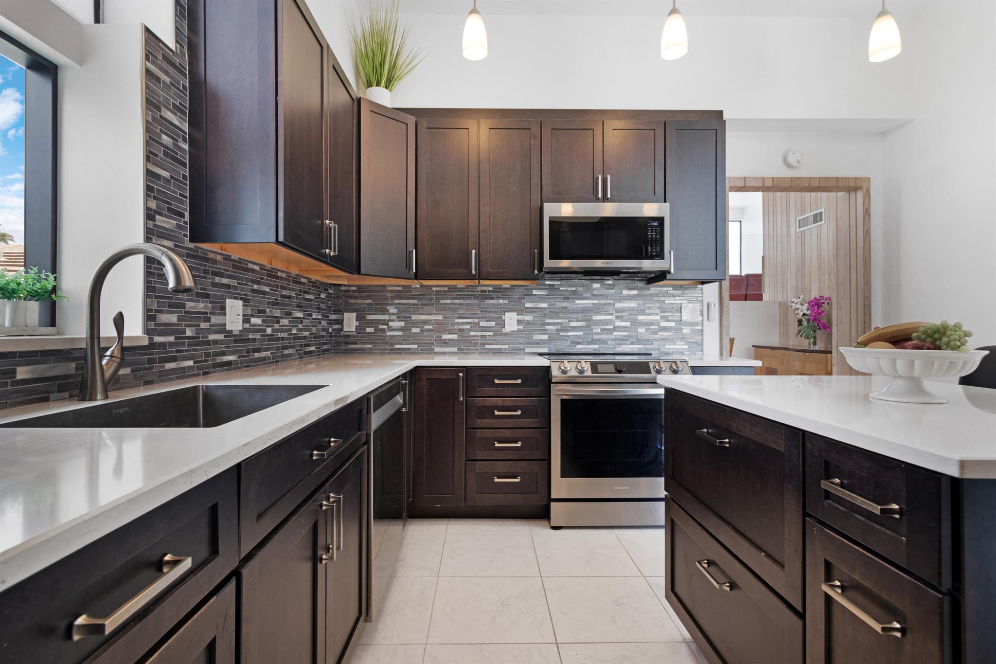 2549 SE 9th Street