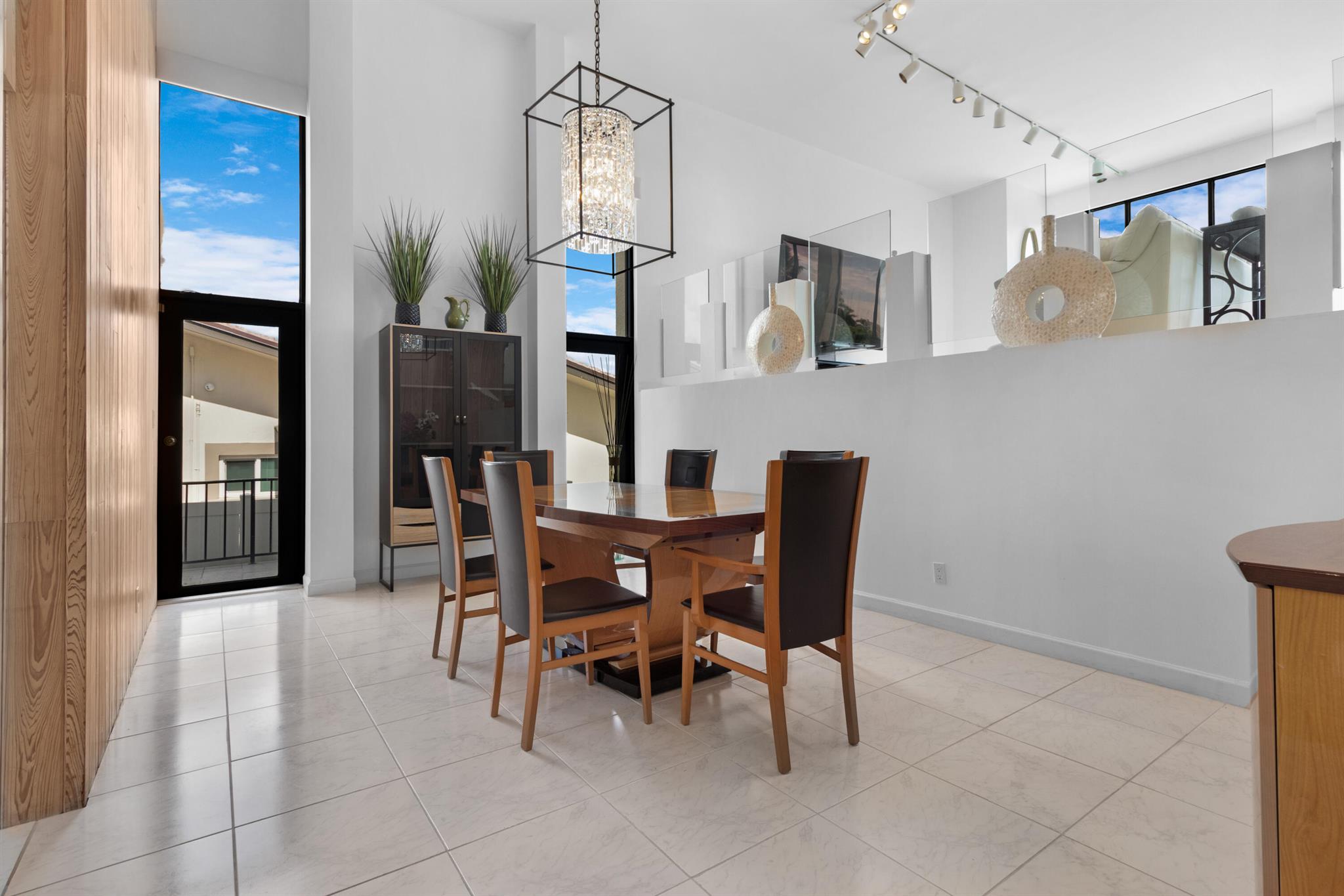 2549 SE 9th Street