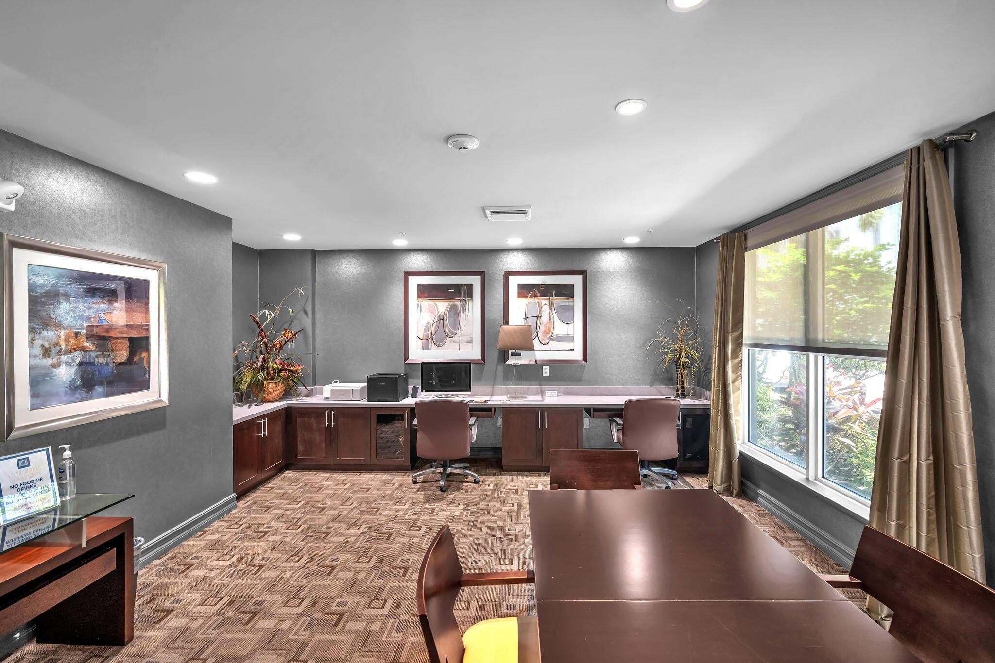 2421 NE 65th Street 213